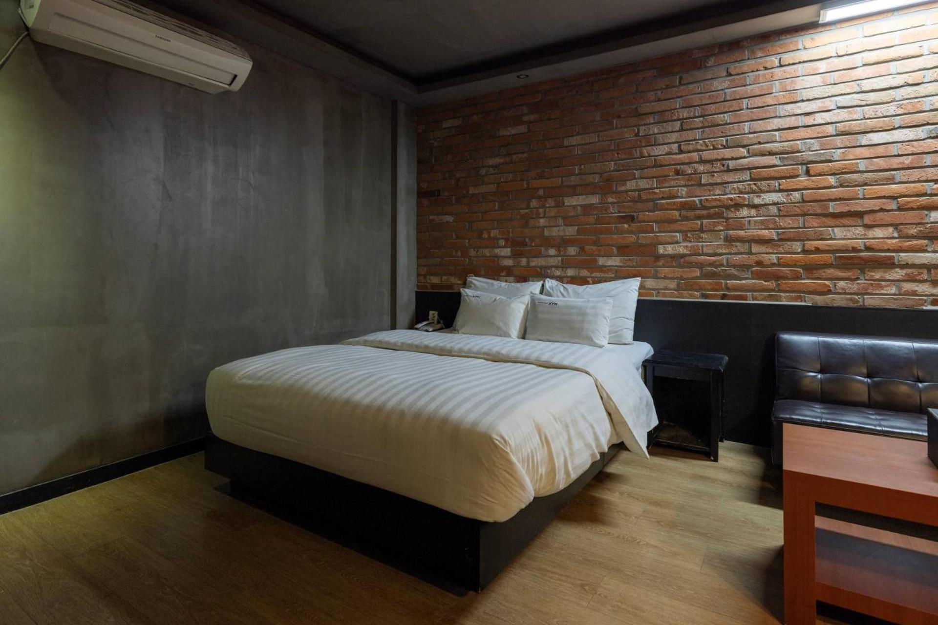Suite - Photo 4
