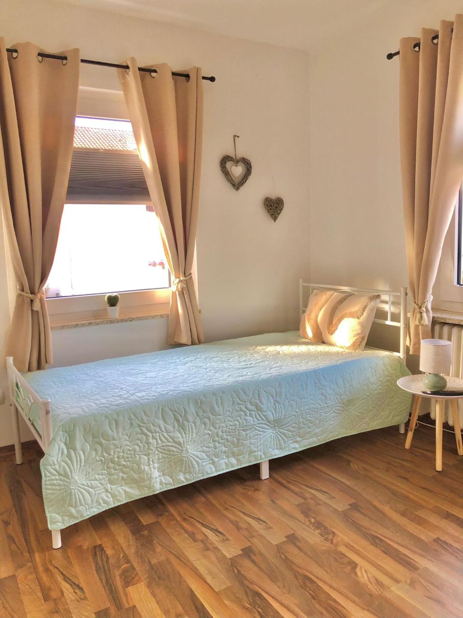 One-Bedroom Apartment with Balcony photo 3
