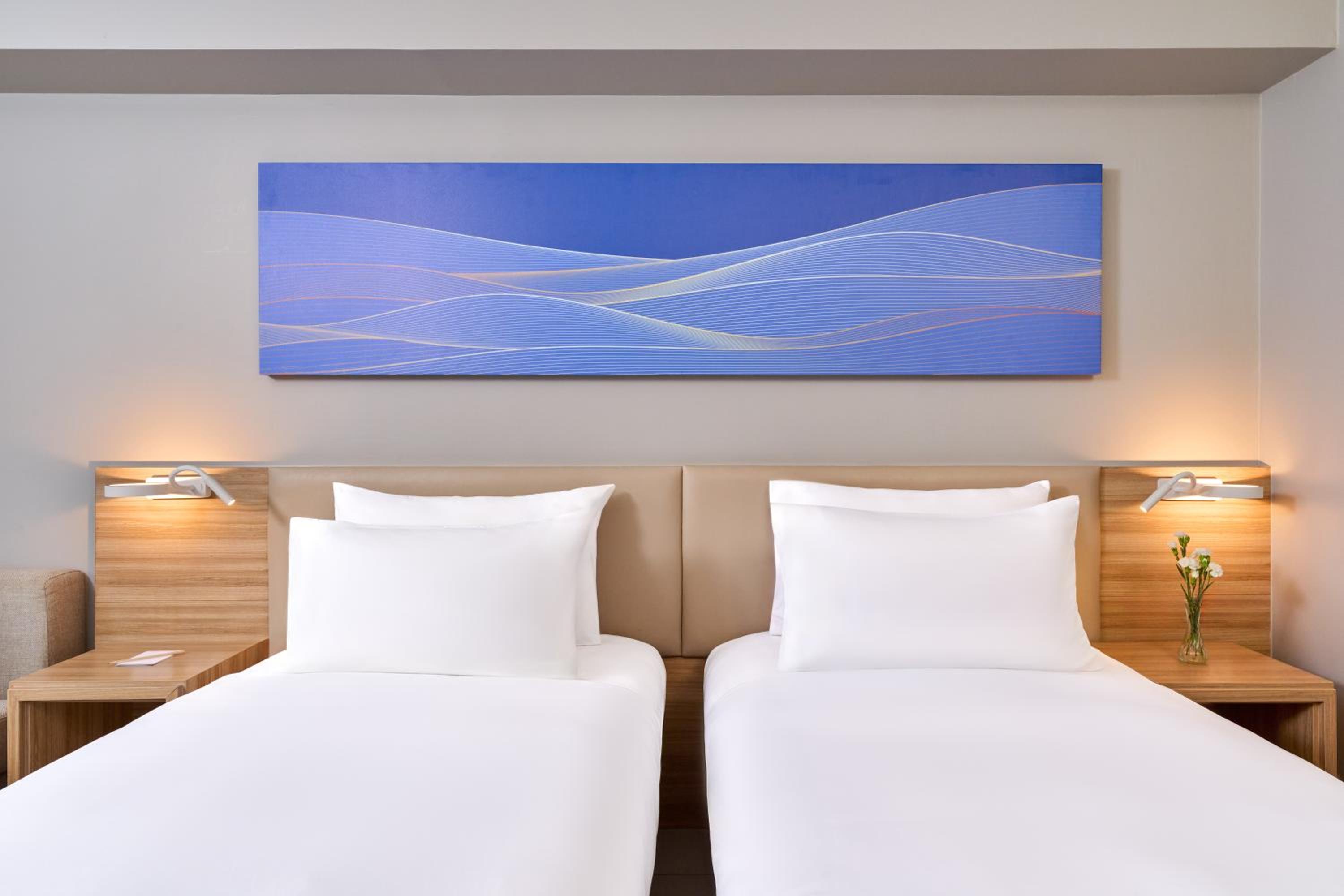 Superior Twin Room with Mountain View photo 3