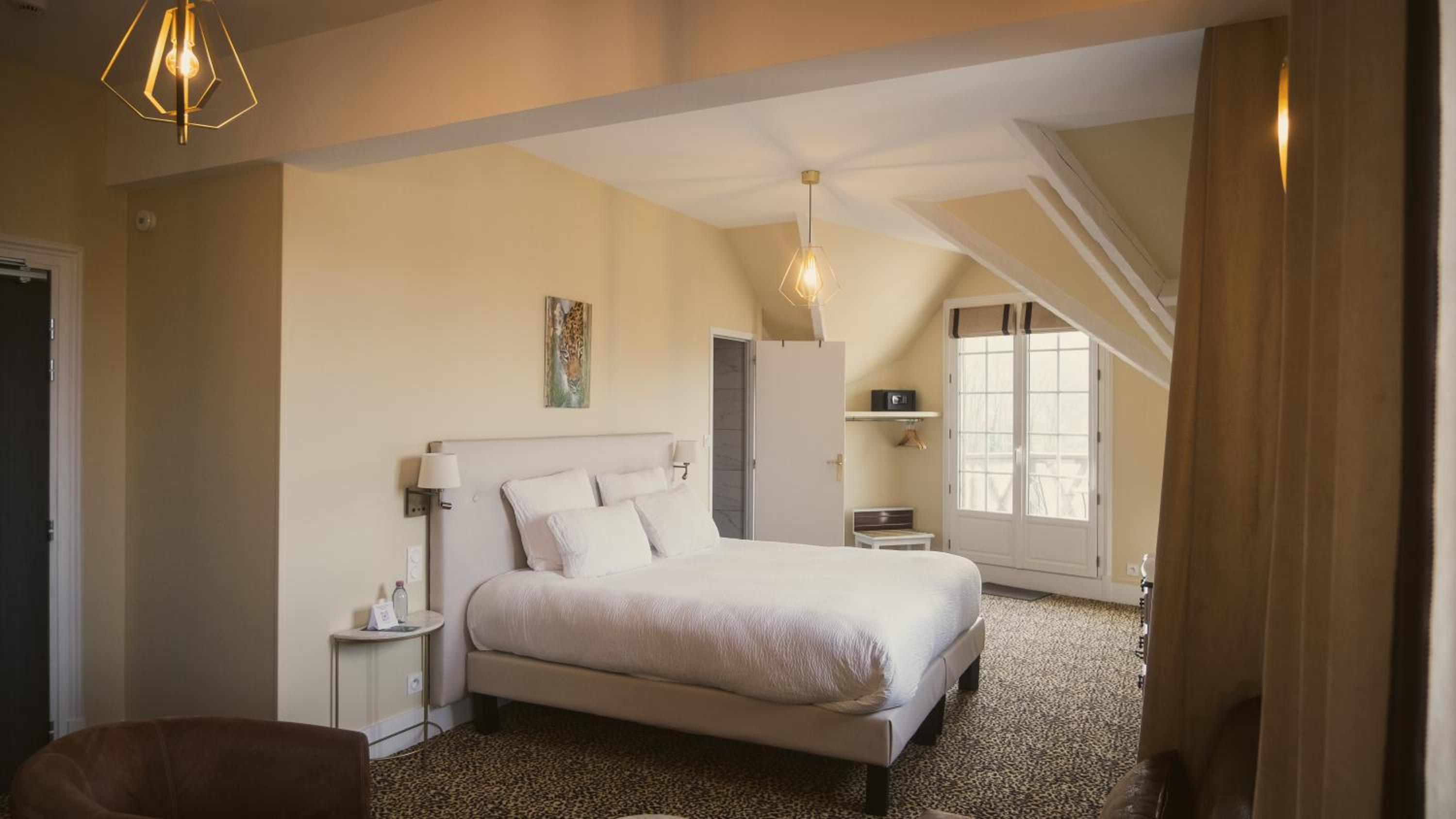 Superior Double or Twin Room with City View