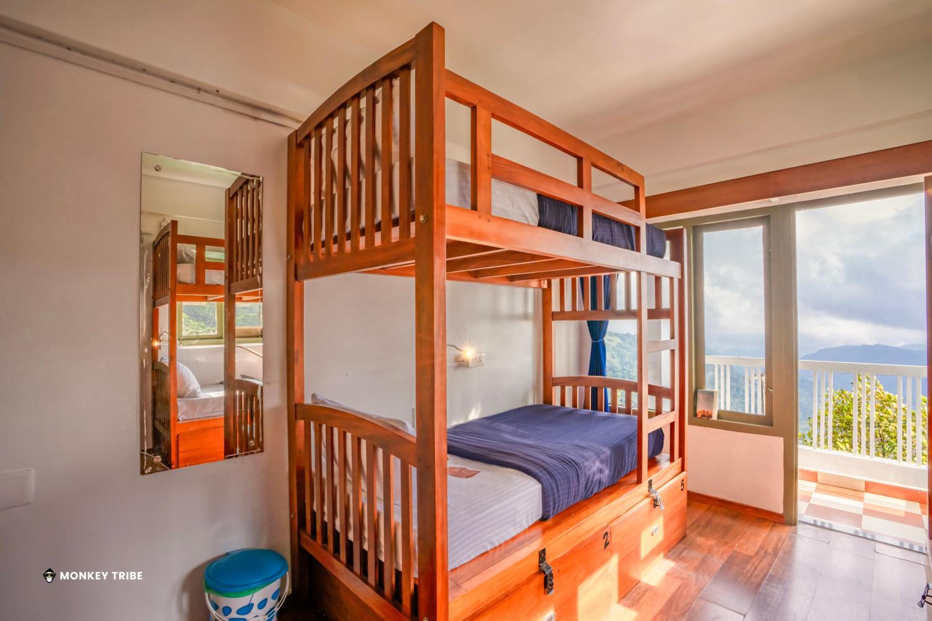 Bed in 6-Bed Mixed Dormitory Room