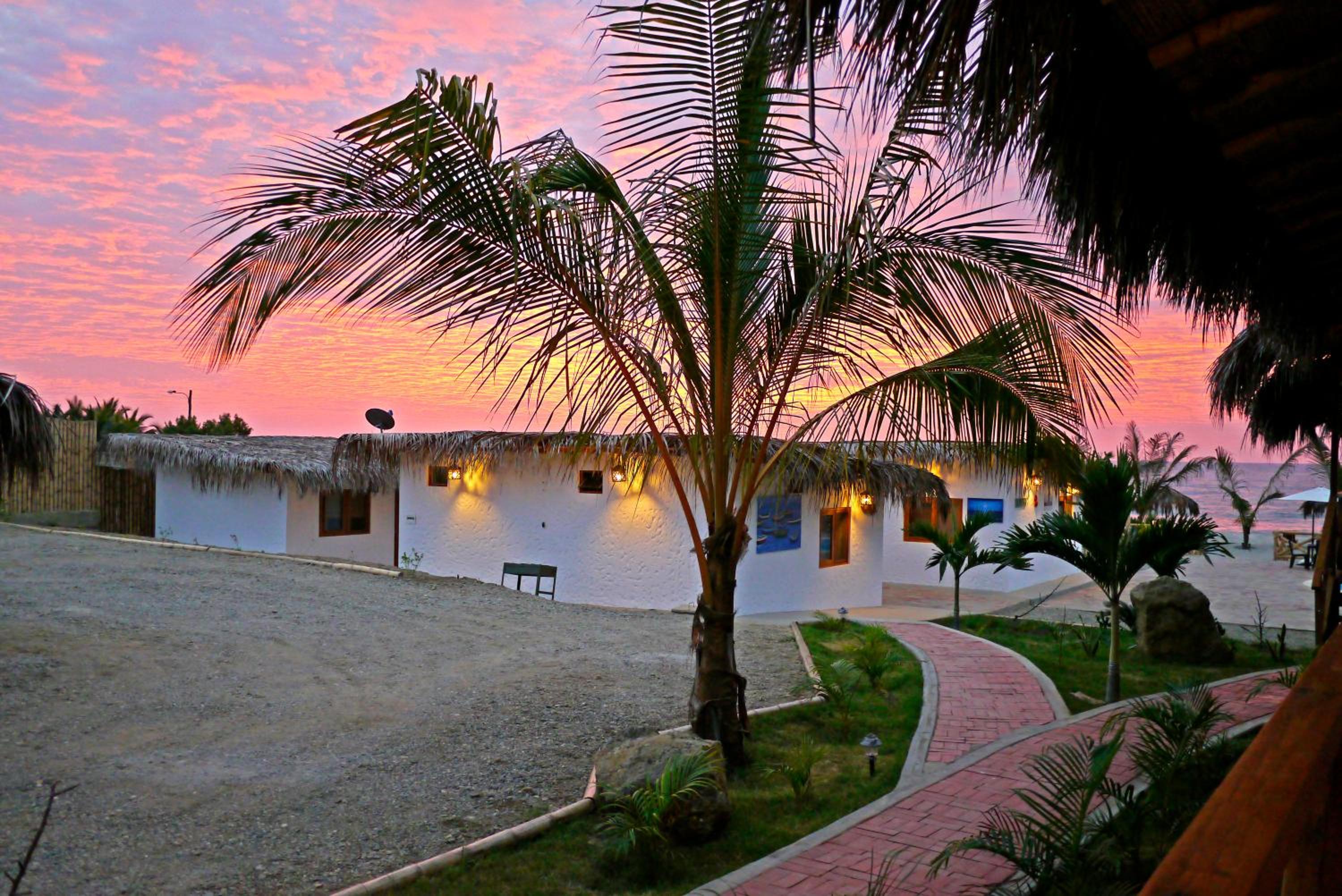 Bungalow with Air Conditioning and Sea View photo 2