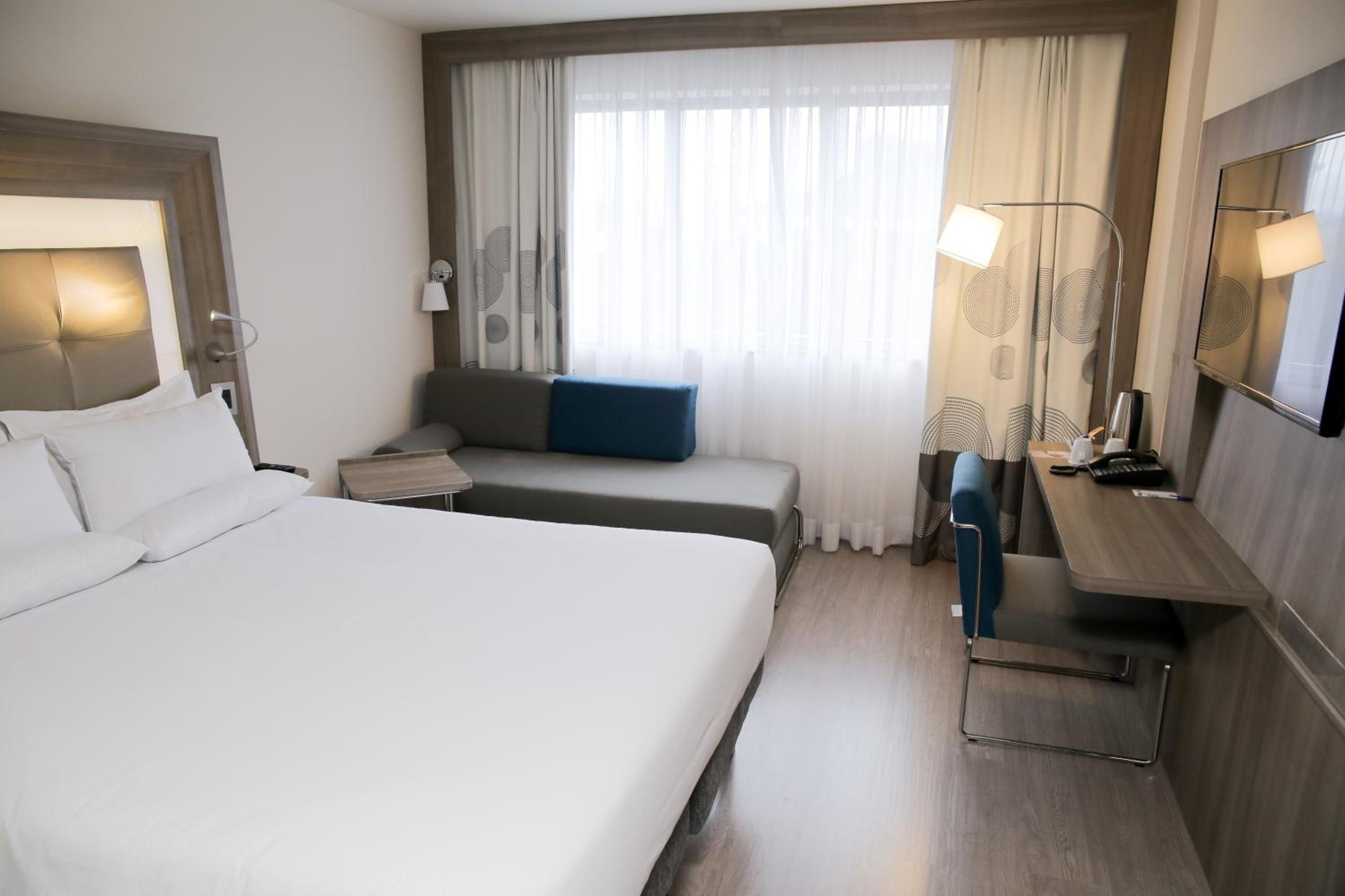 Superior Apartment with Double Bed and Sofa Bed