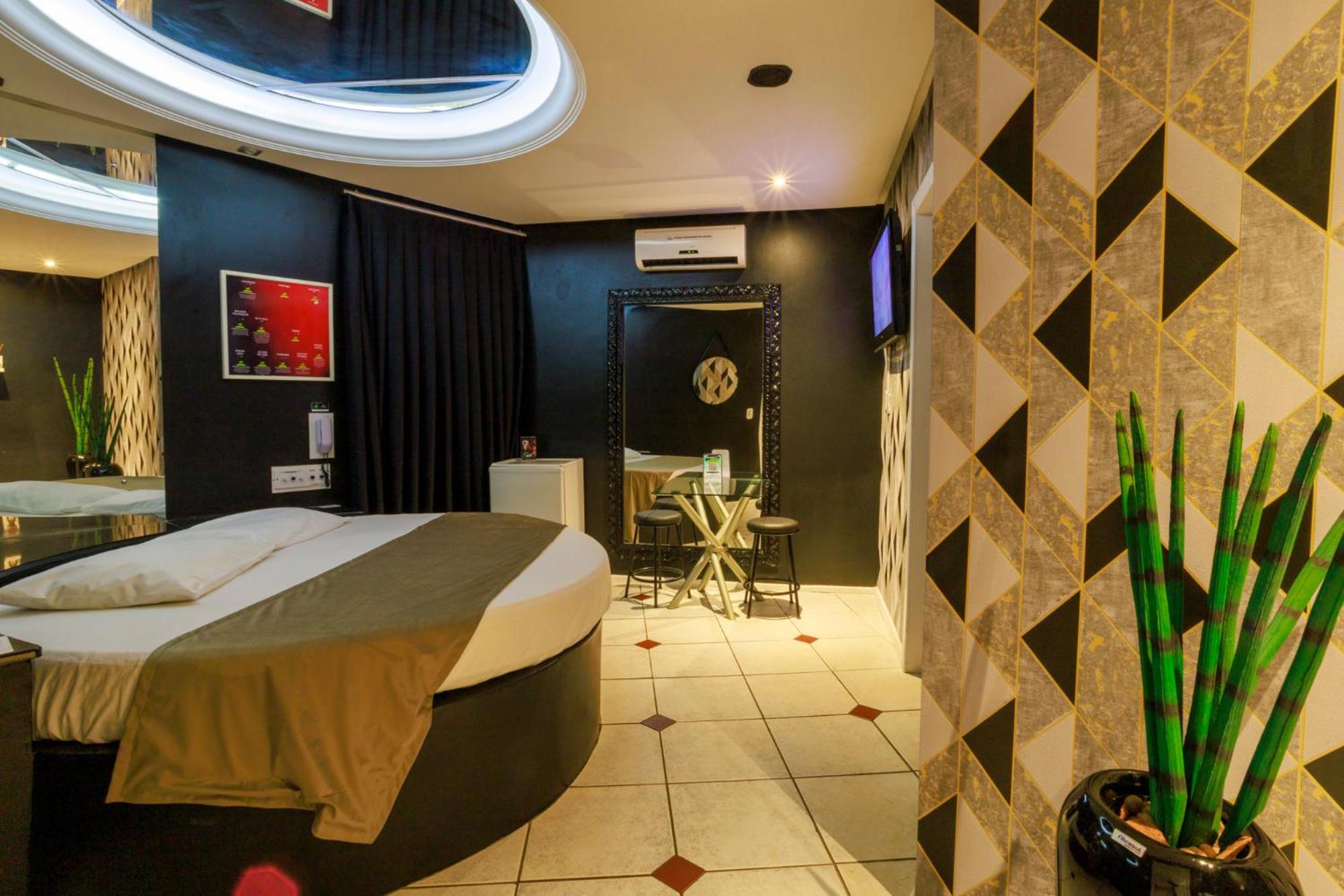 Deluxe Double Room with Shower