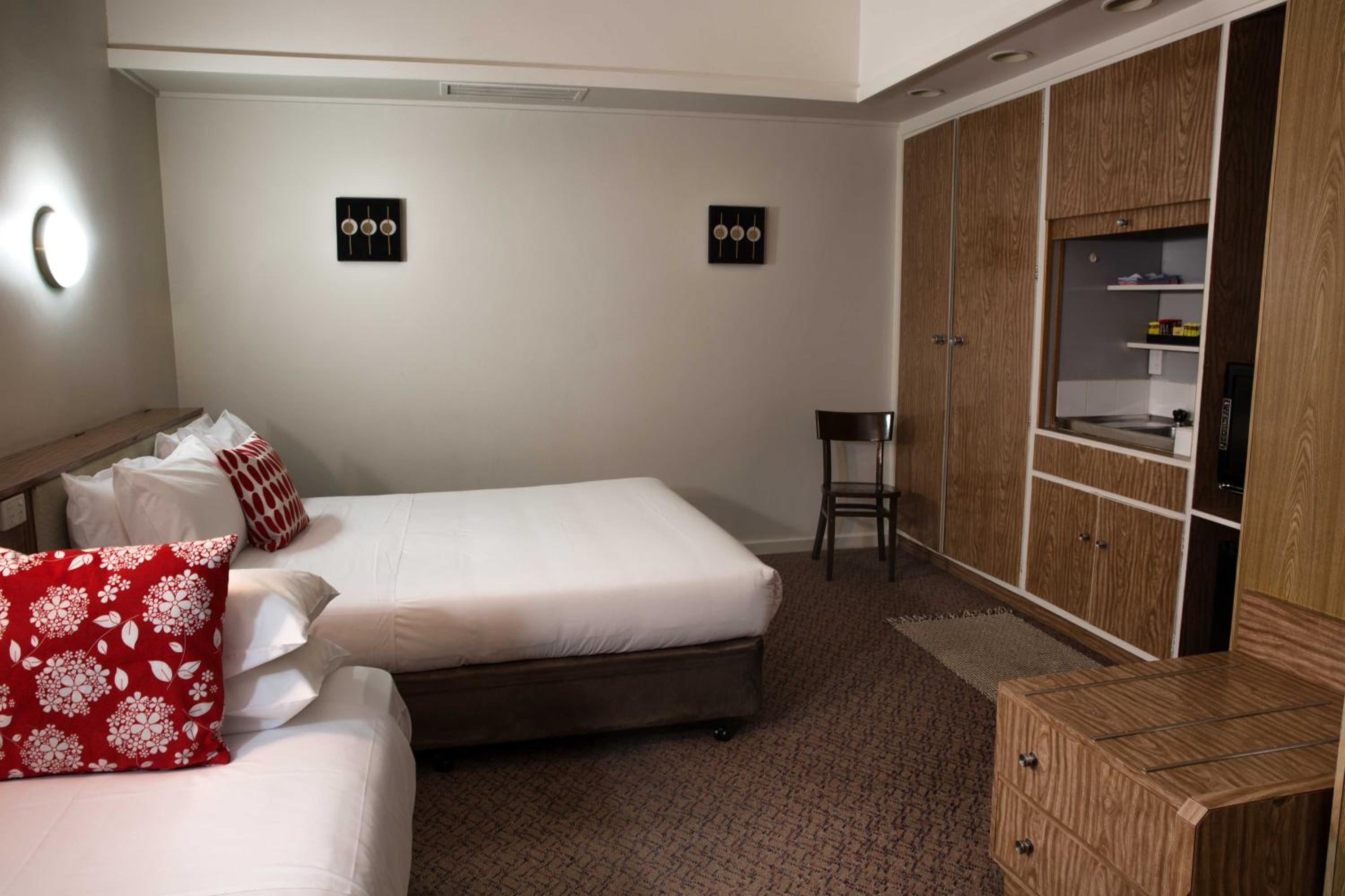 Standard Double Or Twin Room photo 3