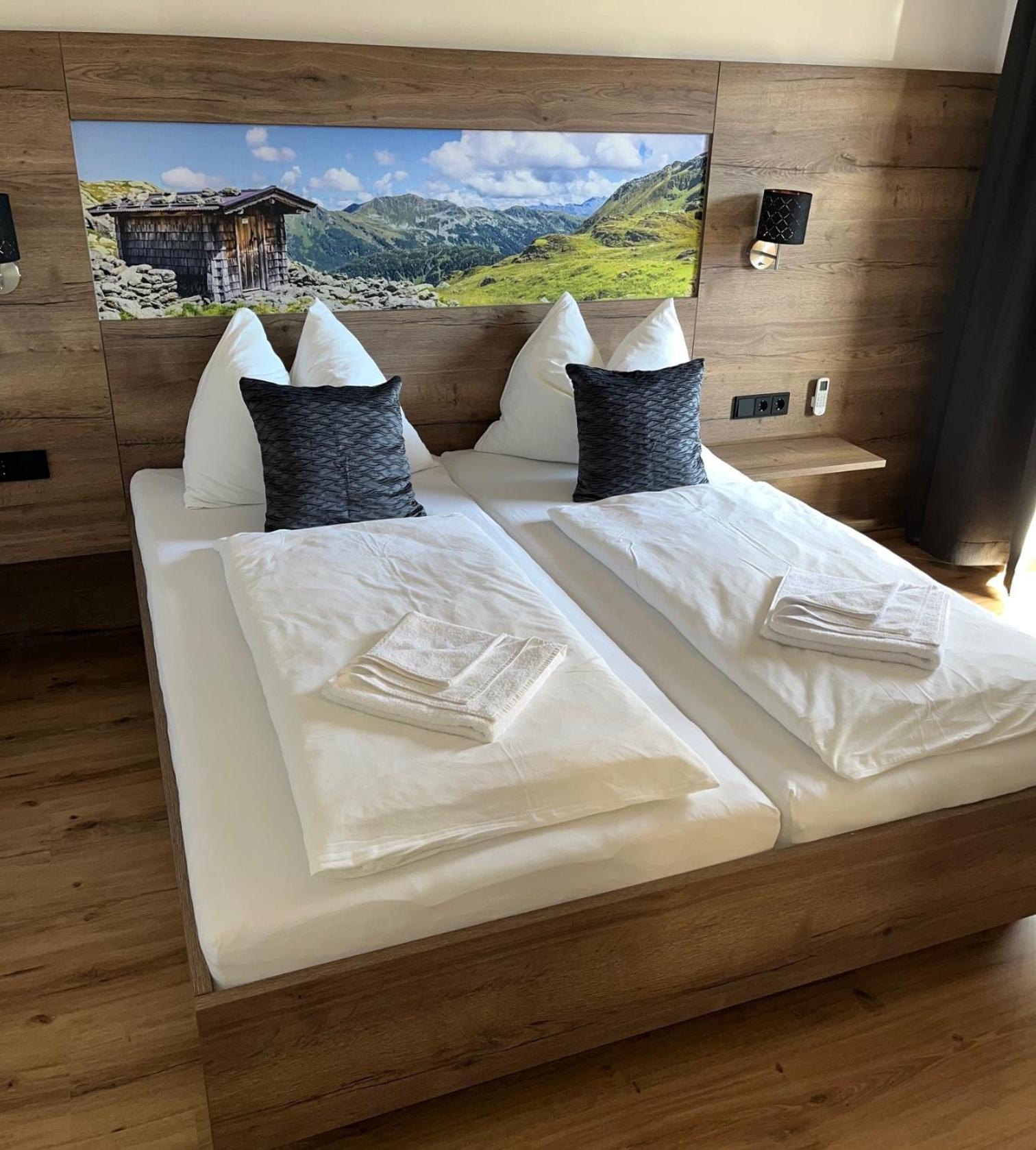 Double Room with Mountain View photo 1