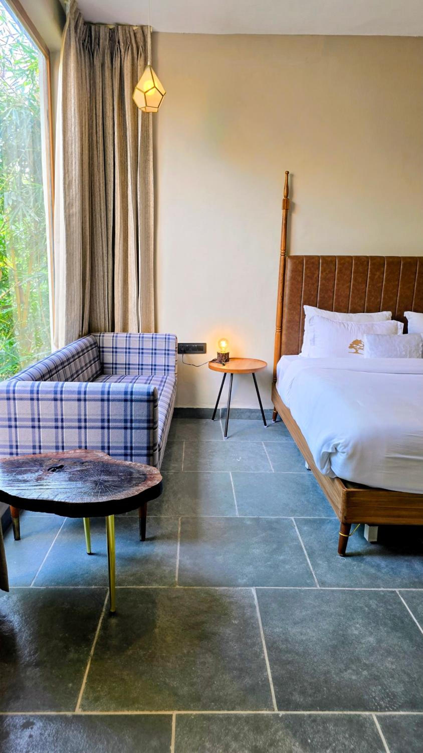 Deluxe King Room photo 2