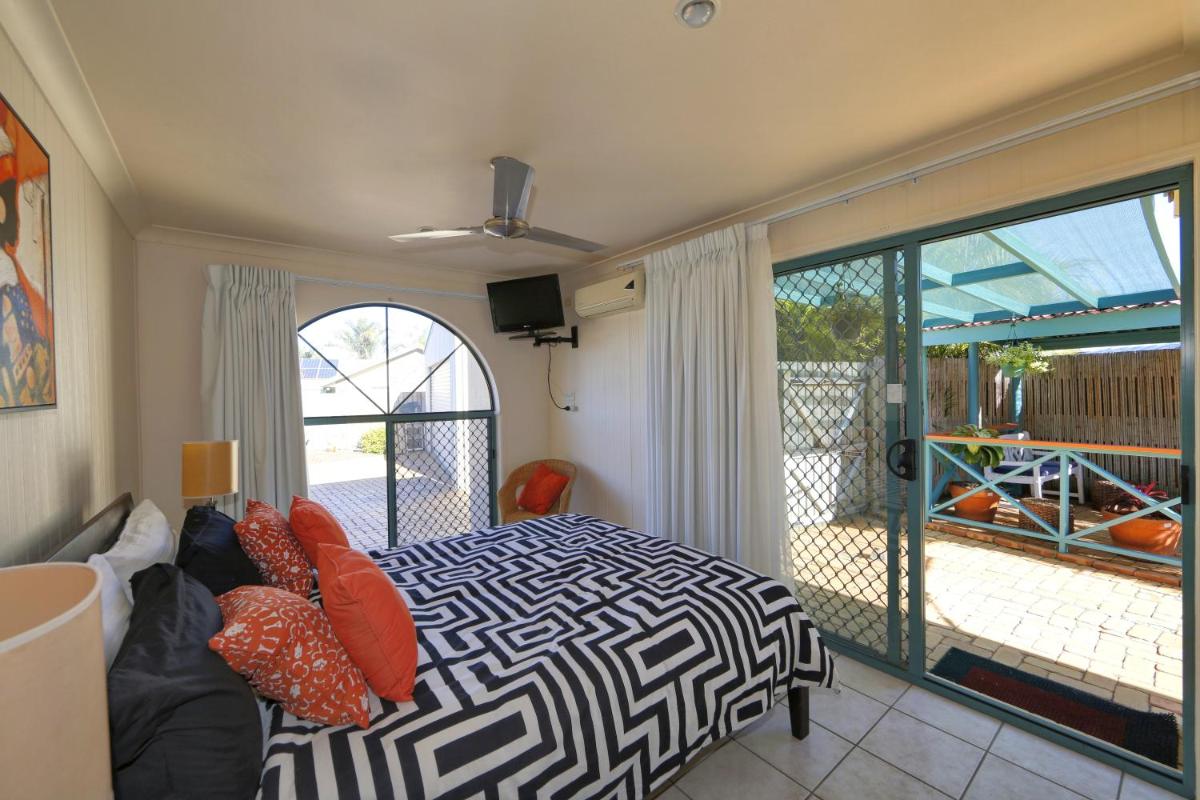 Queen Room with Garden View photo 2