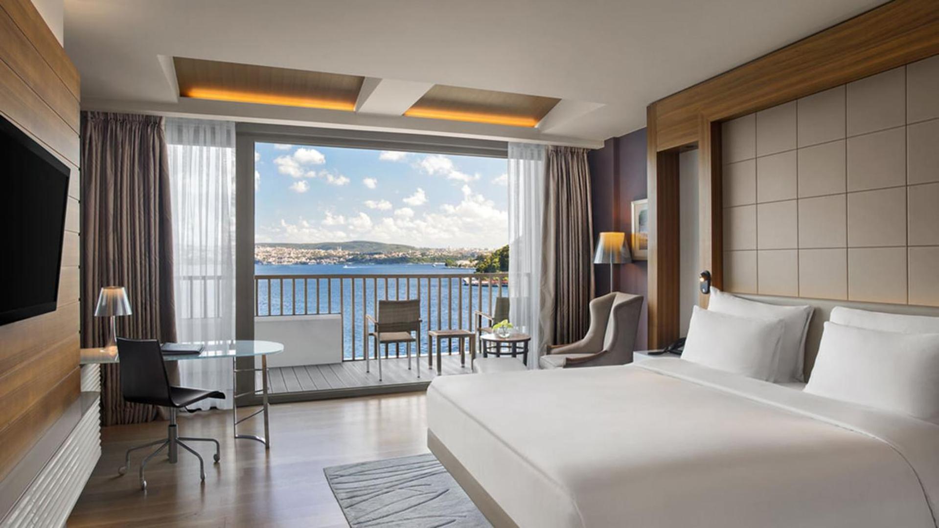 Deluxe King Room With Bosphorus View photo 1