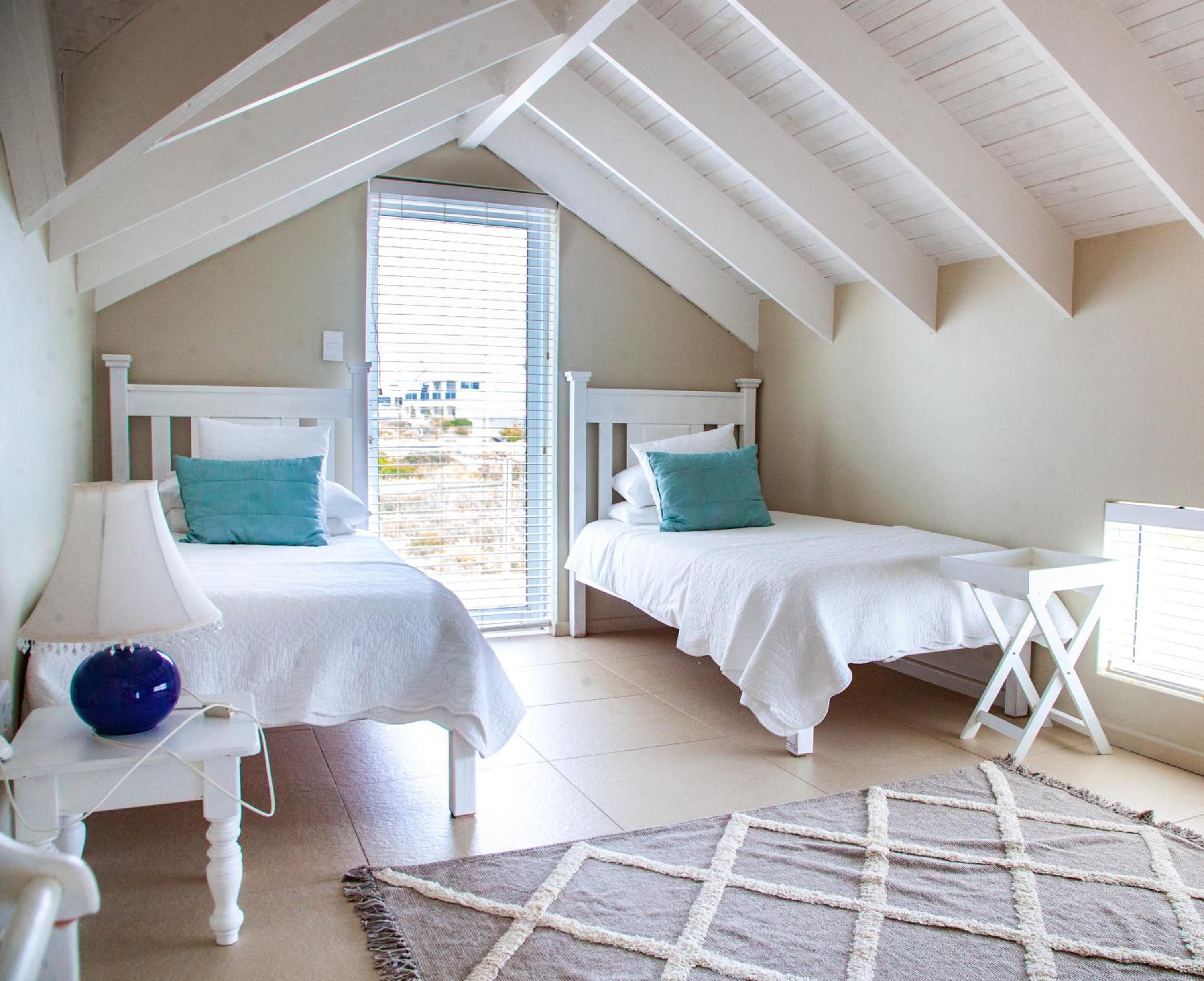 Deluxe Family Suite photo 3