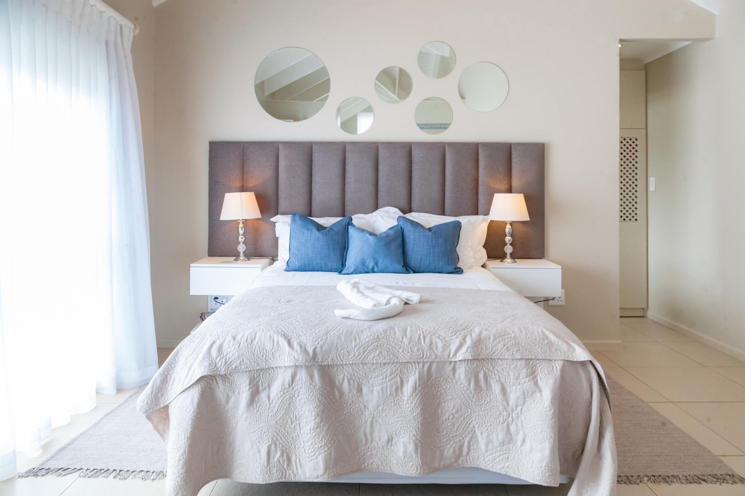 Deluxe Family Suite photo 1