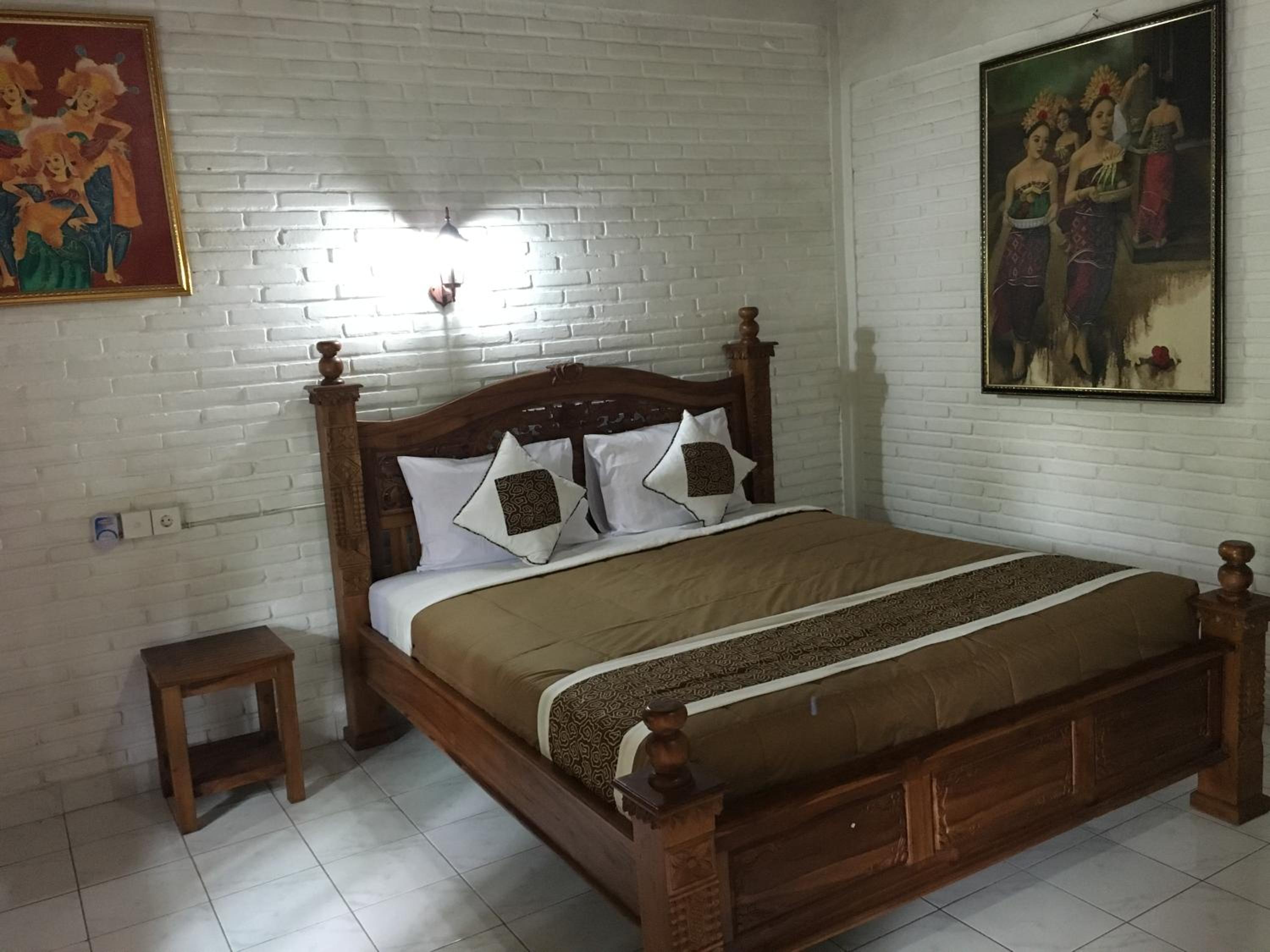 Standard Double or Twin Room with Fan - Photo 40
