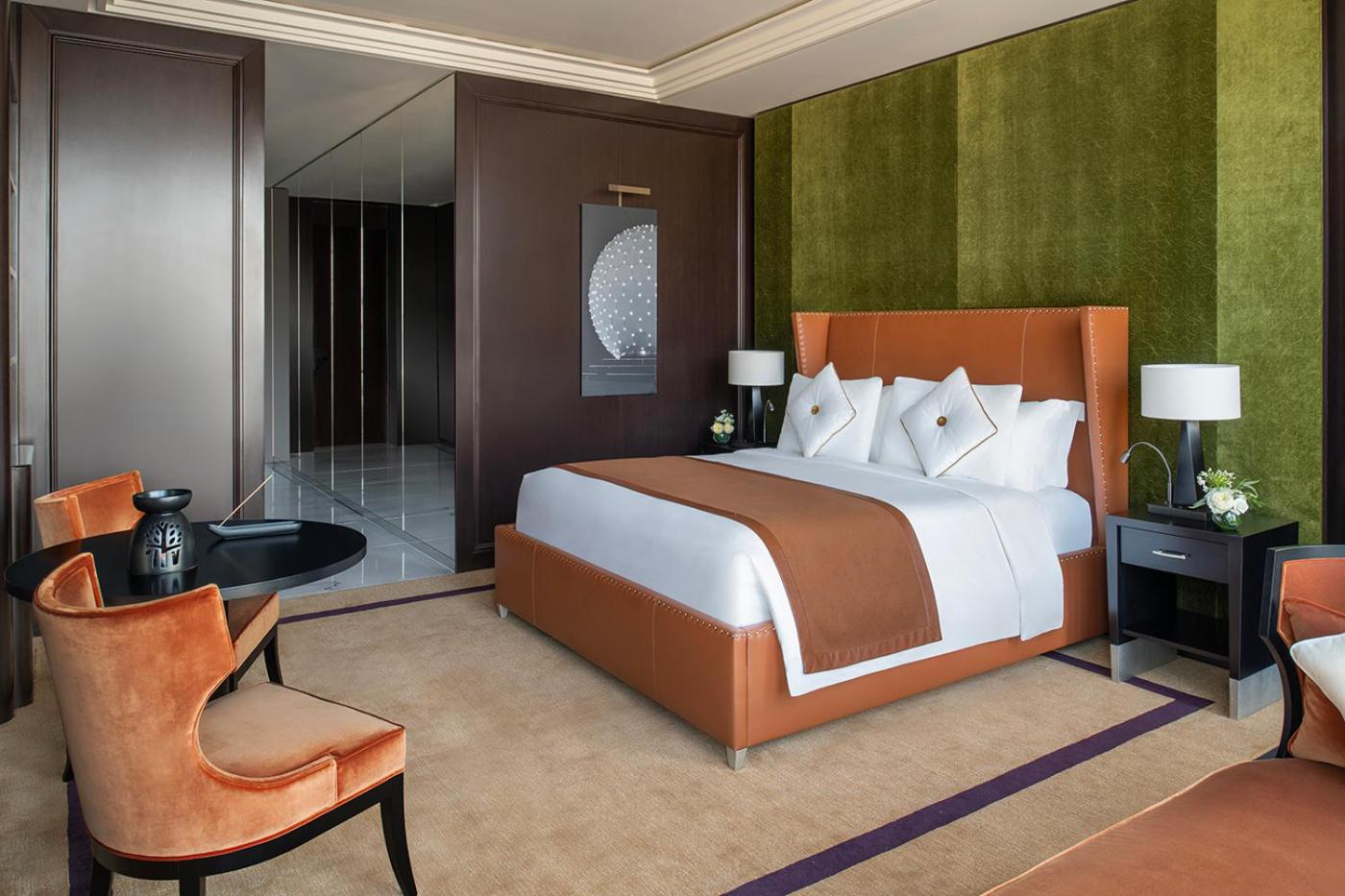 Urban Retreat - King with Daily access to Doha Quest for 2 adults - Photo 1