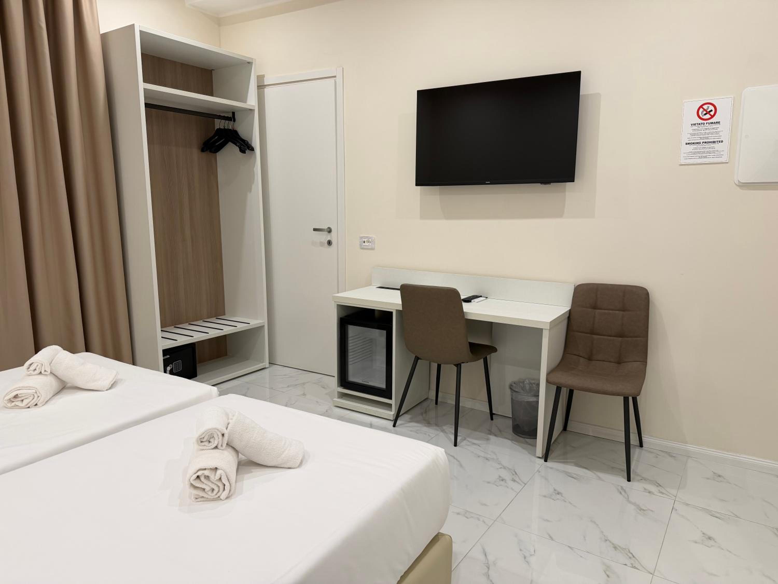 Deluxe Double or Twin Room