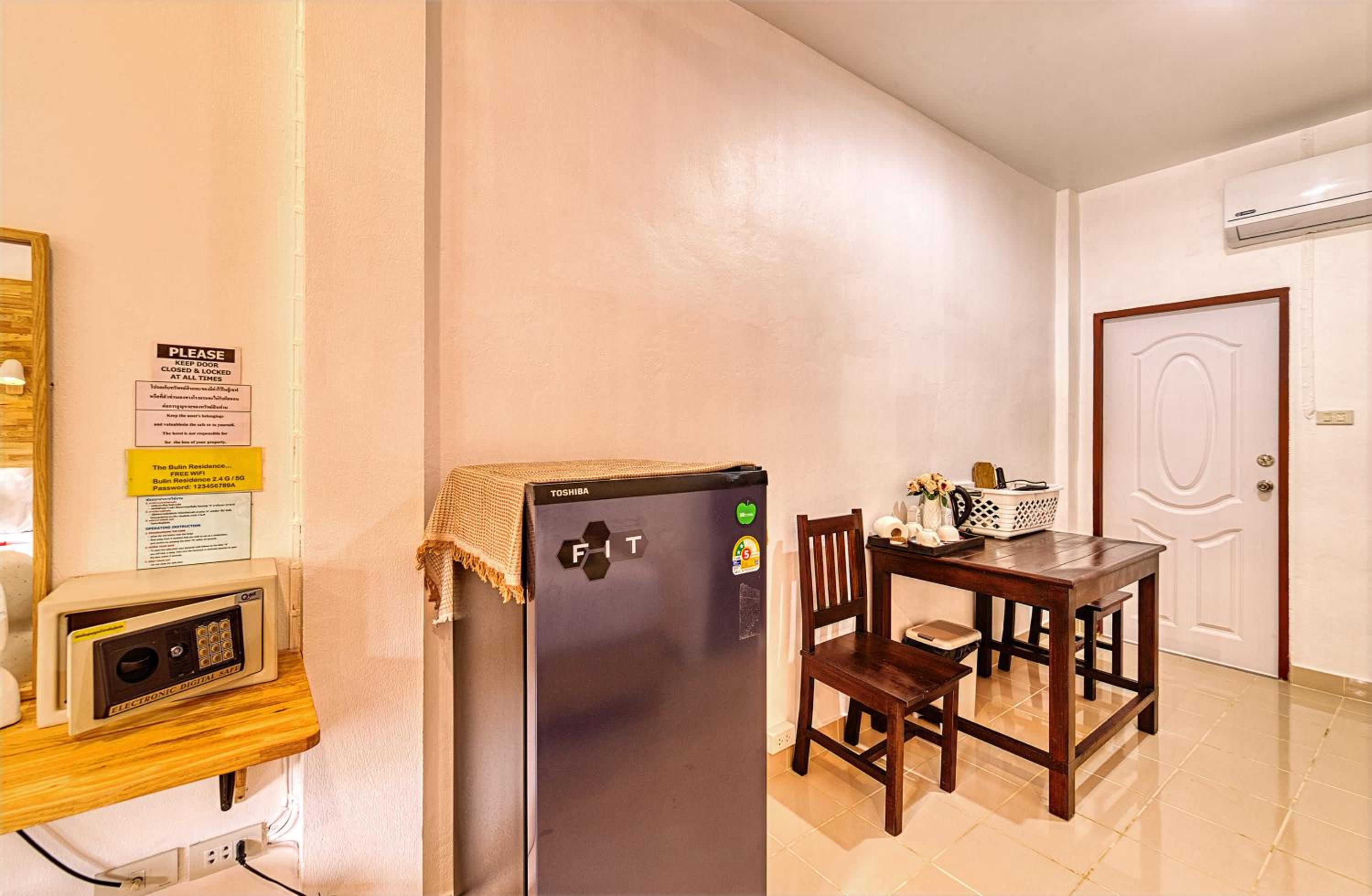 Standard Apartment with Patio - Ground Floor photo 3