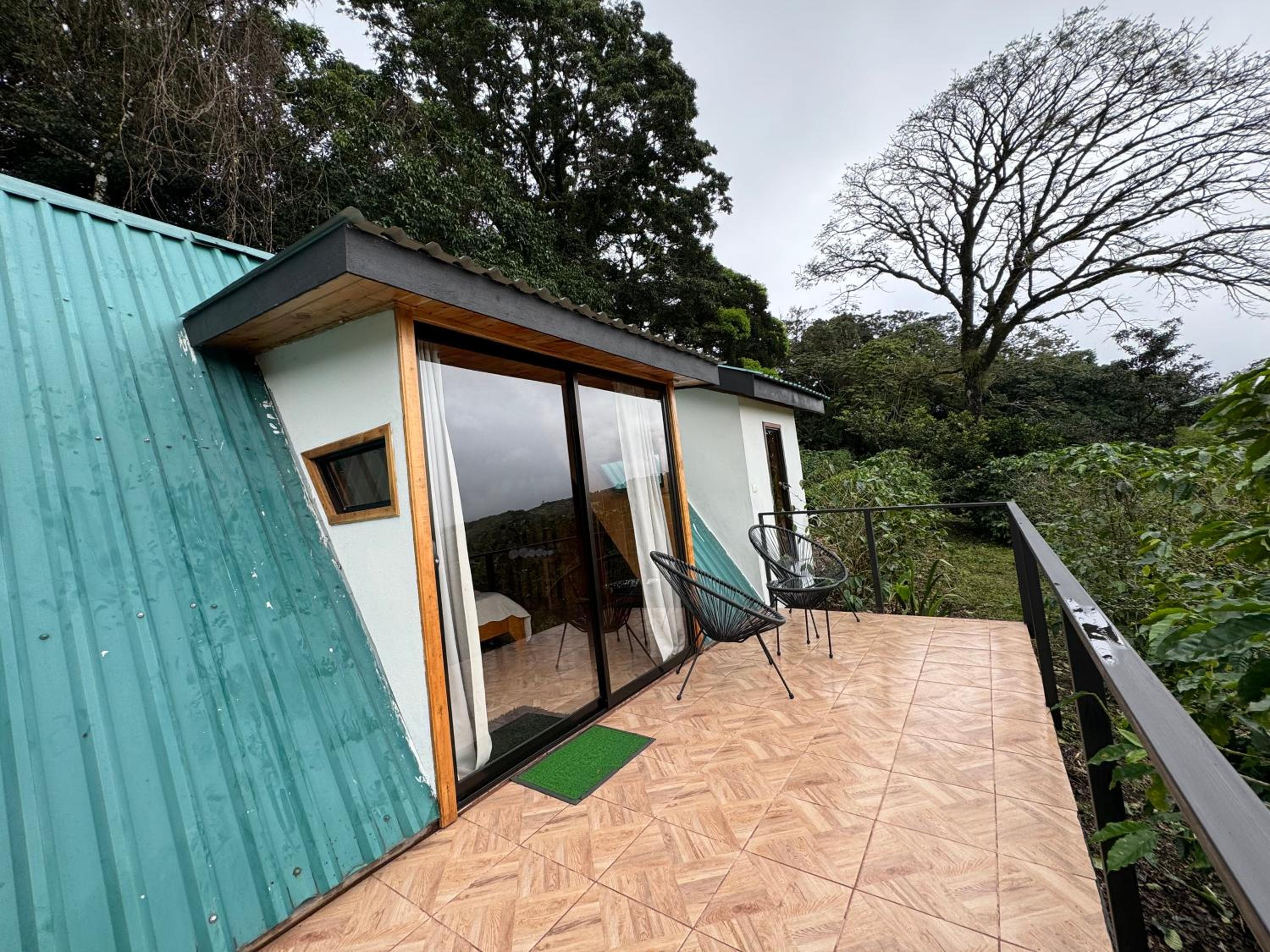 Deluxe Bungalow photo 1