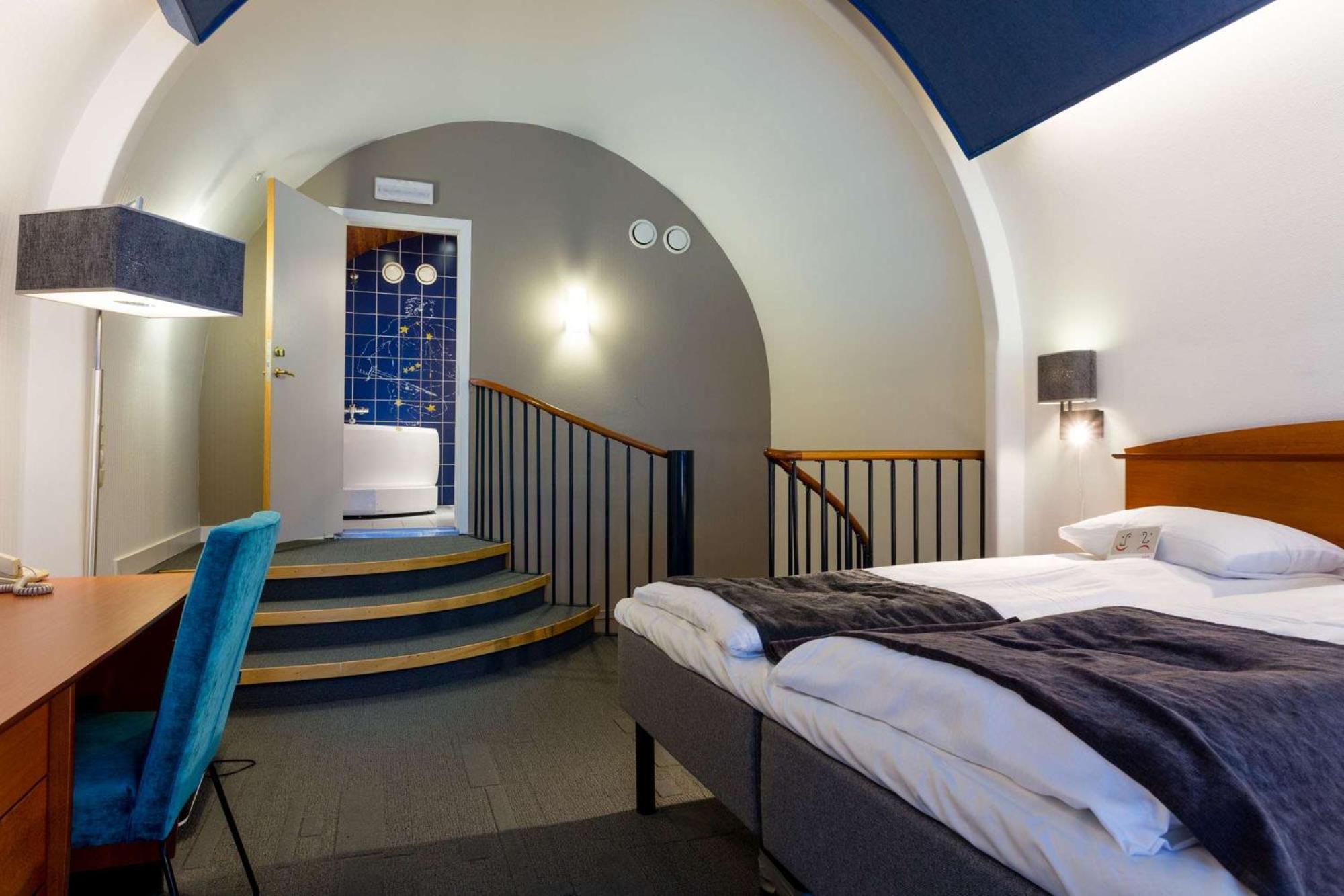 Deluxe Suite - Photo 3