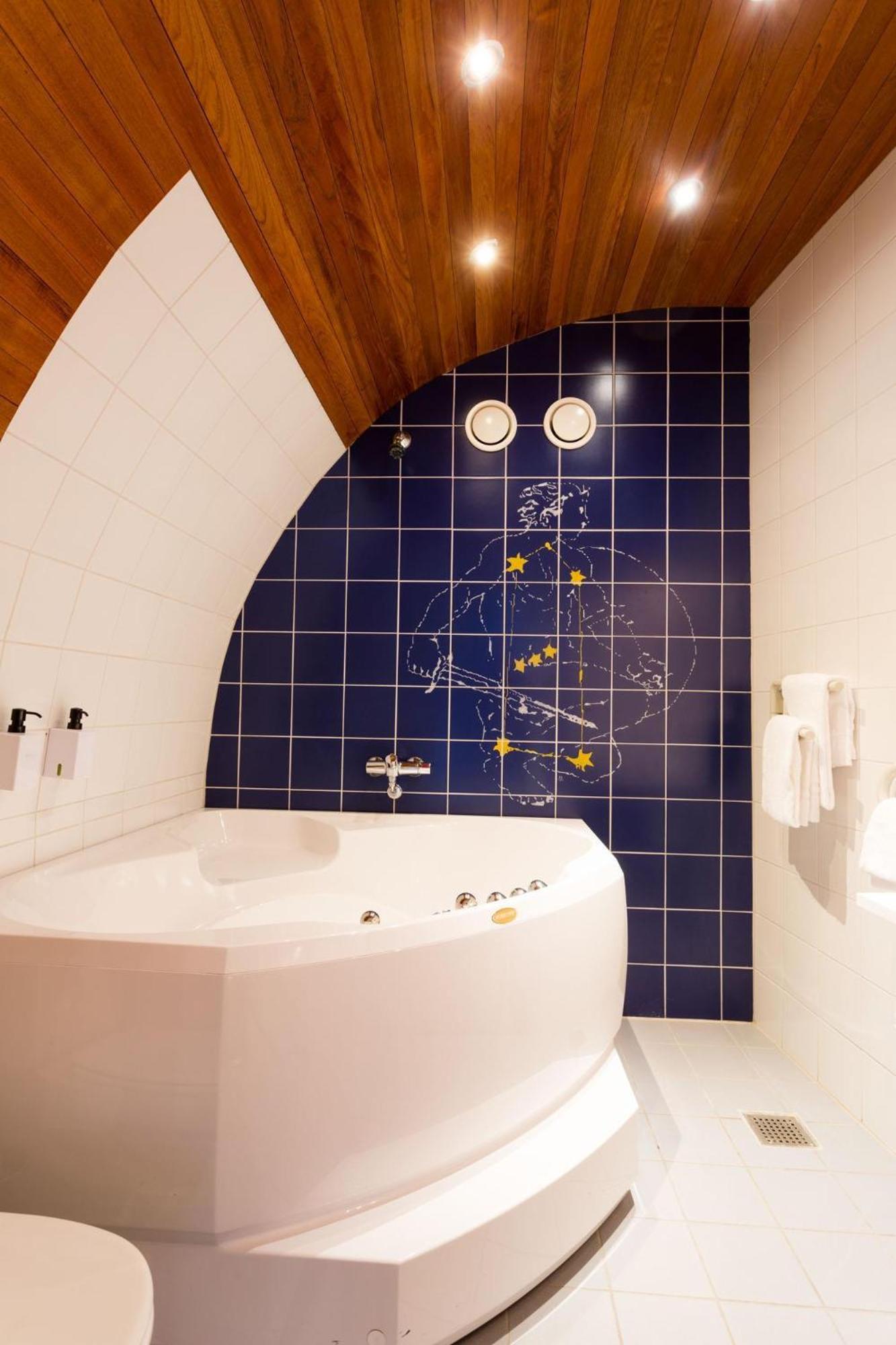 Deluxe Suite - Photo 4