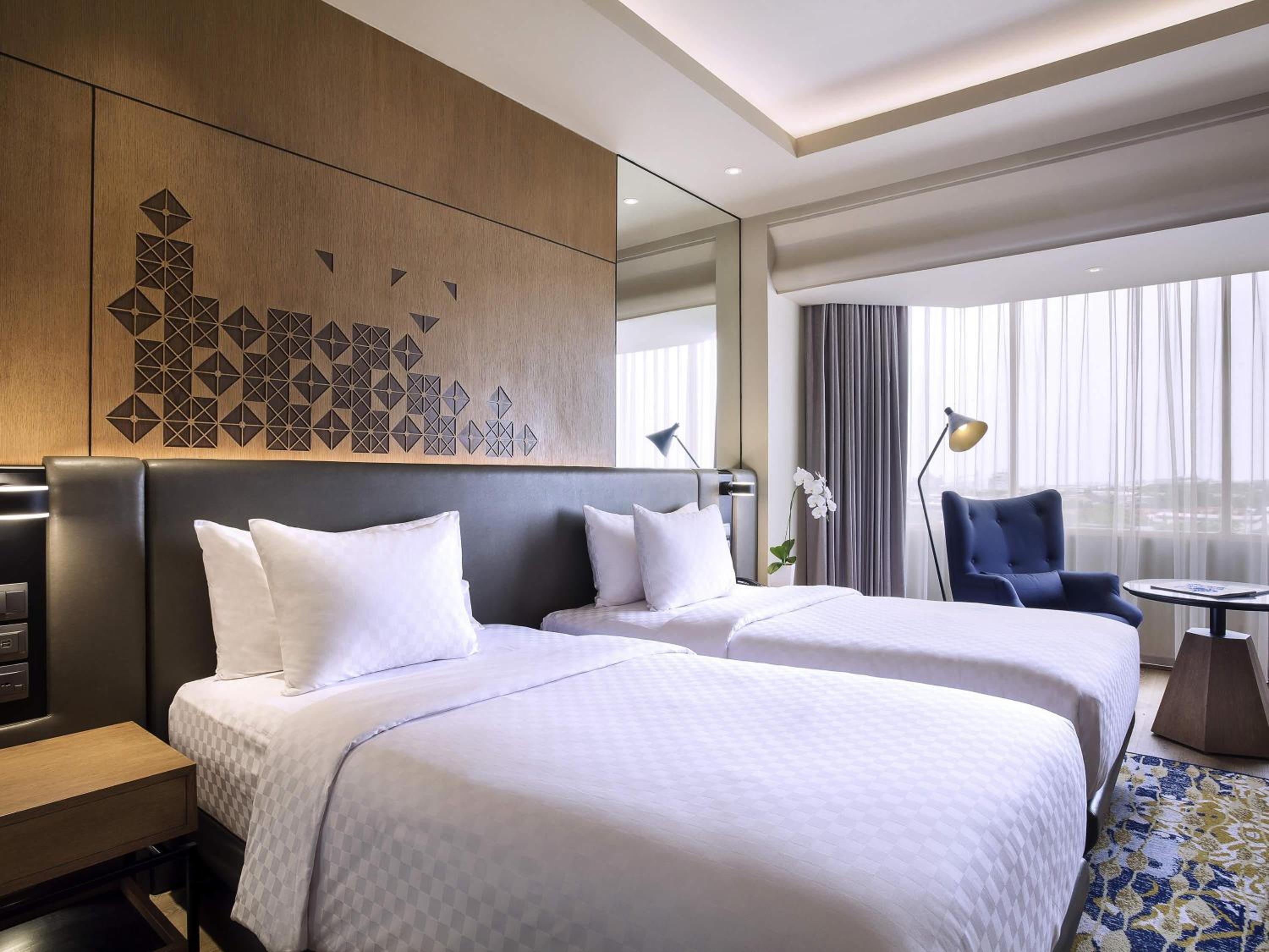 Privilege Luxe Twin Room - Photo 2