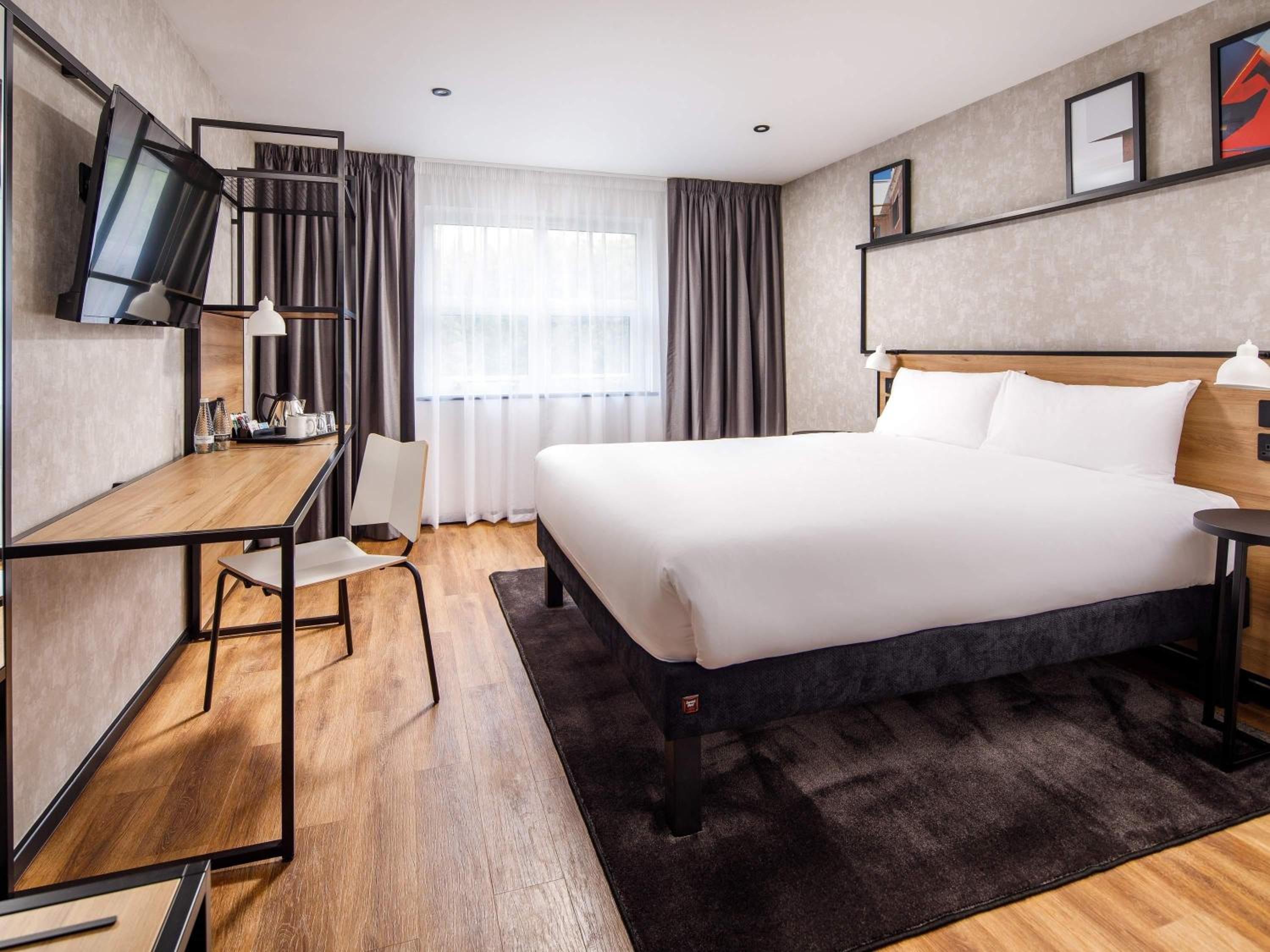 Standard Room with Two Single Beds - Photo 1