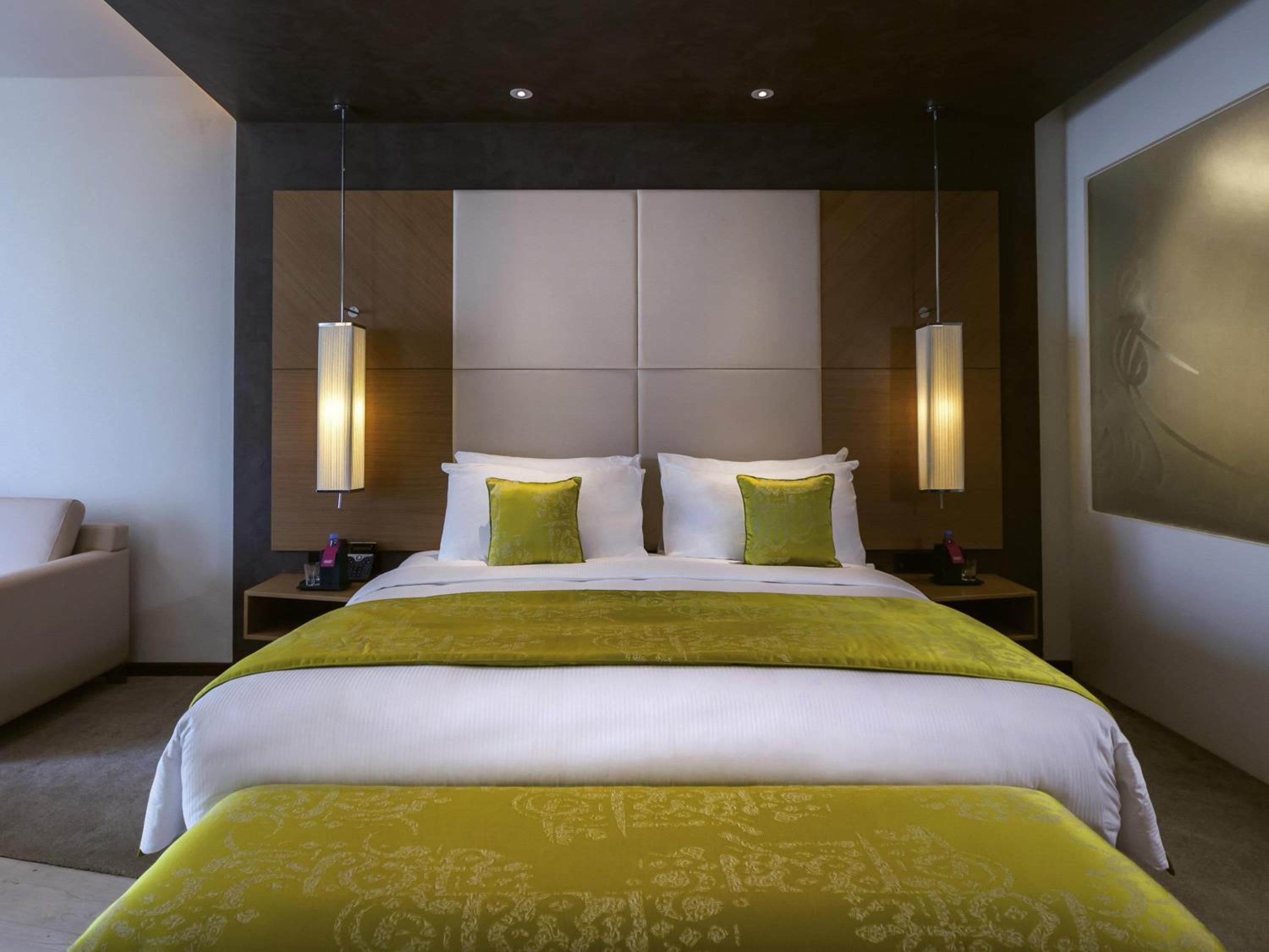 Superior King Room with Lake View