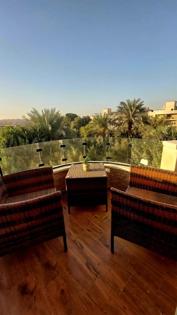 Deluxe Double Room with Balcony photo 3
