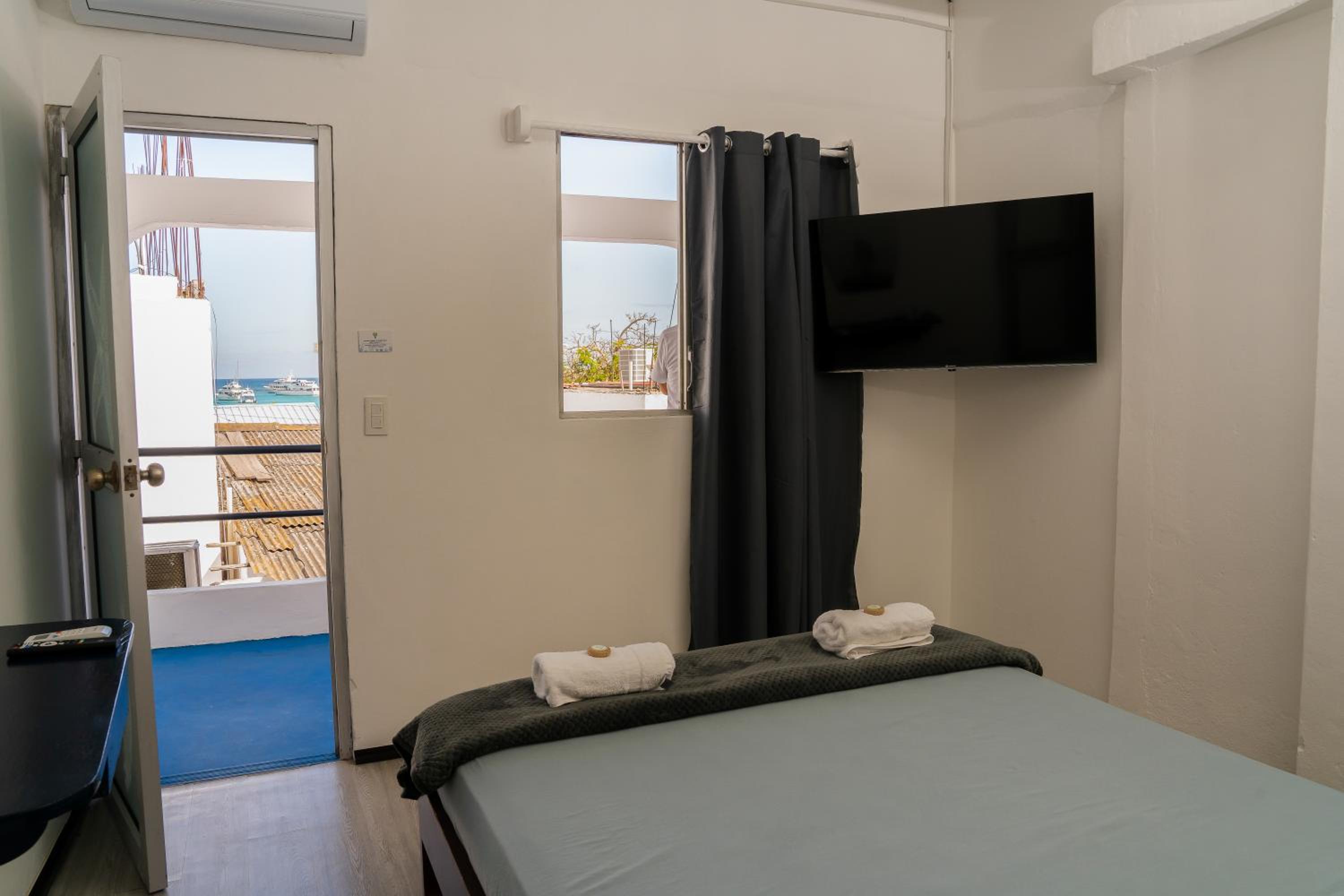 Double Room with Sea View photo 2
