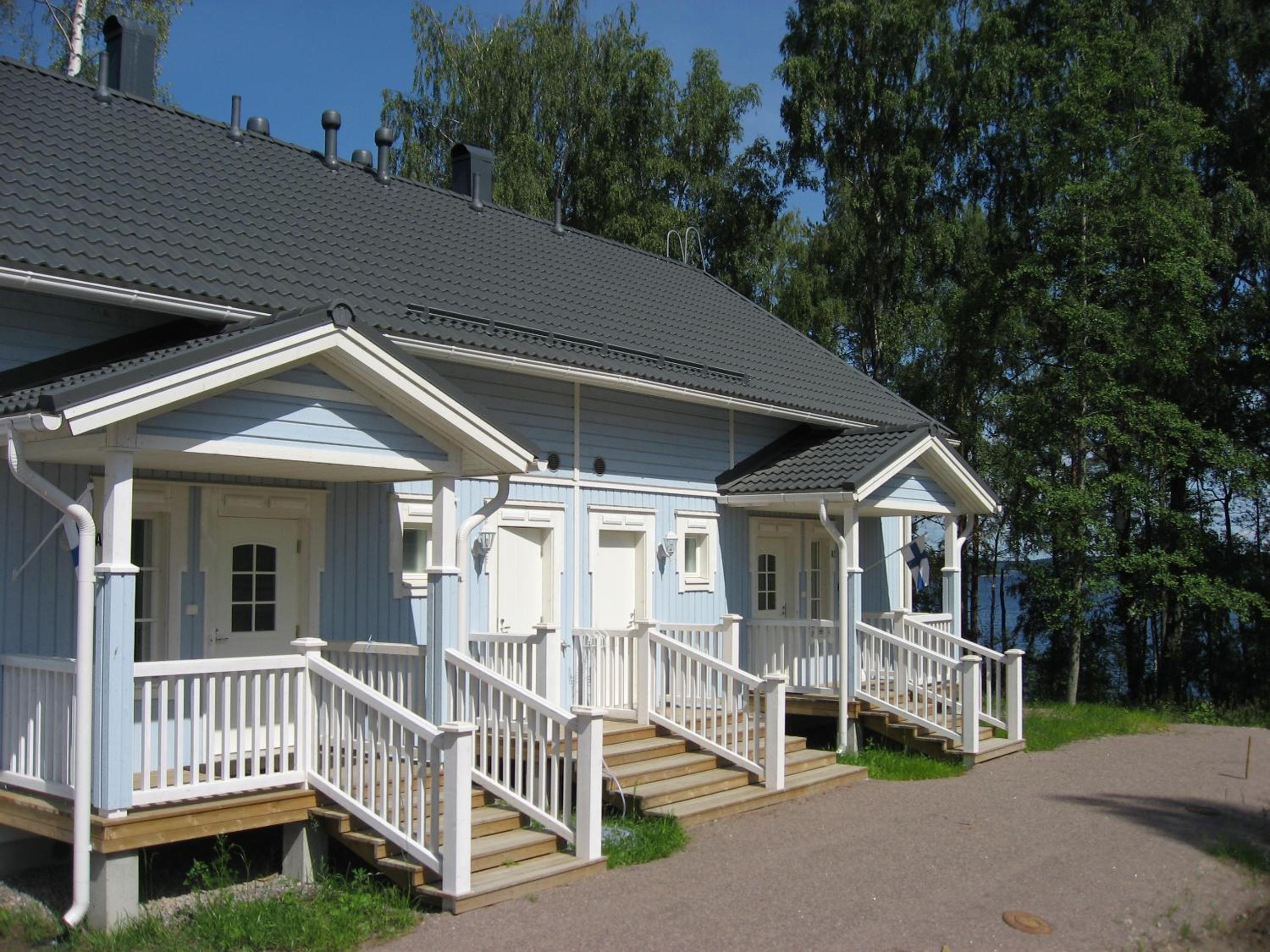 Four-Bedroom House photo 2