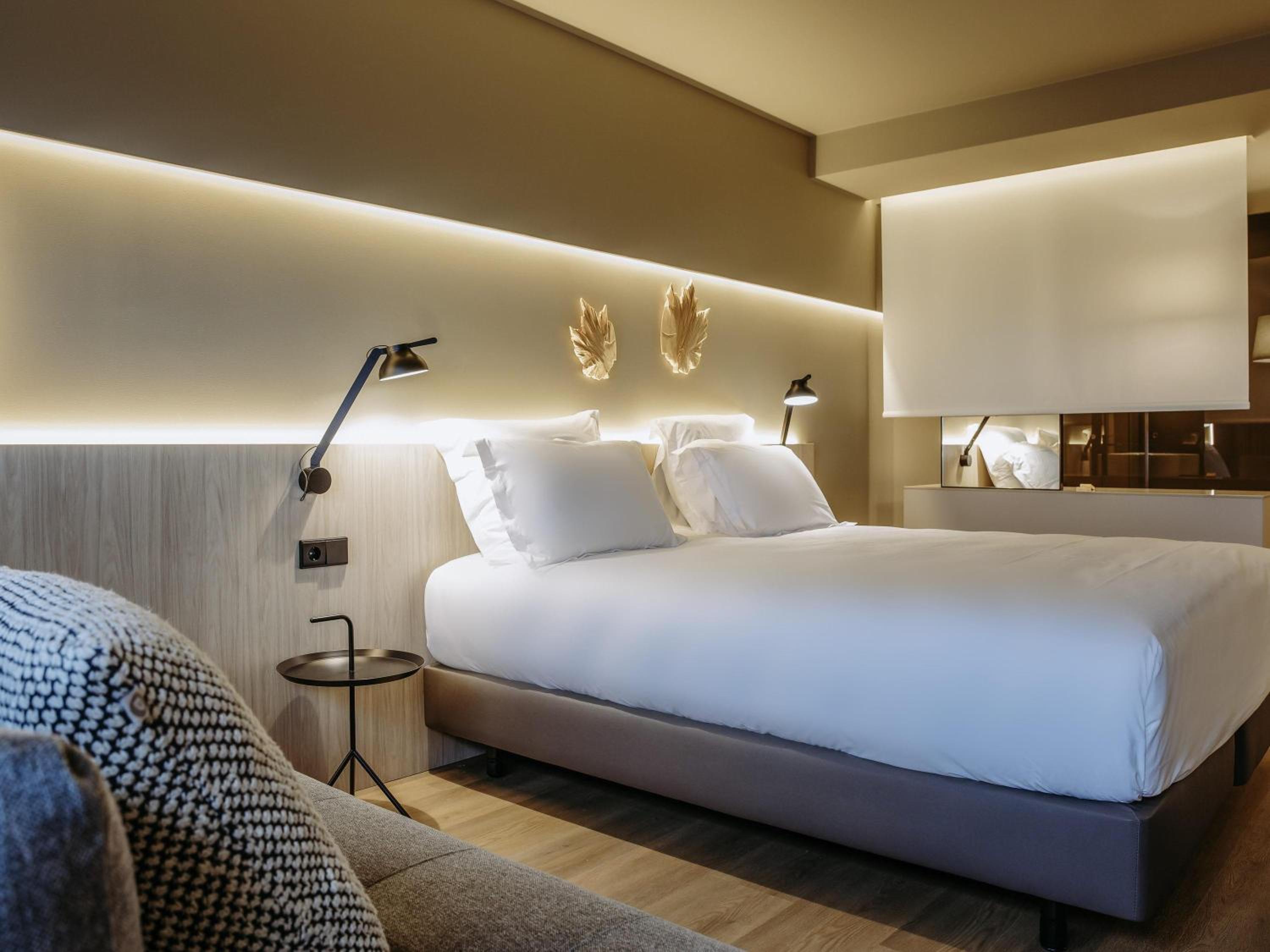 Superior King Suite with Sofa