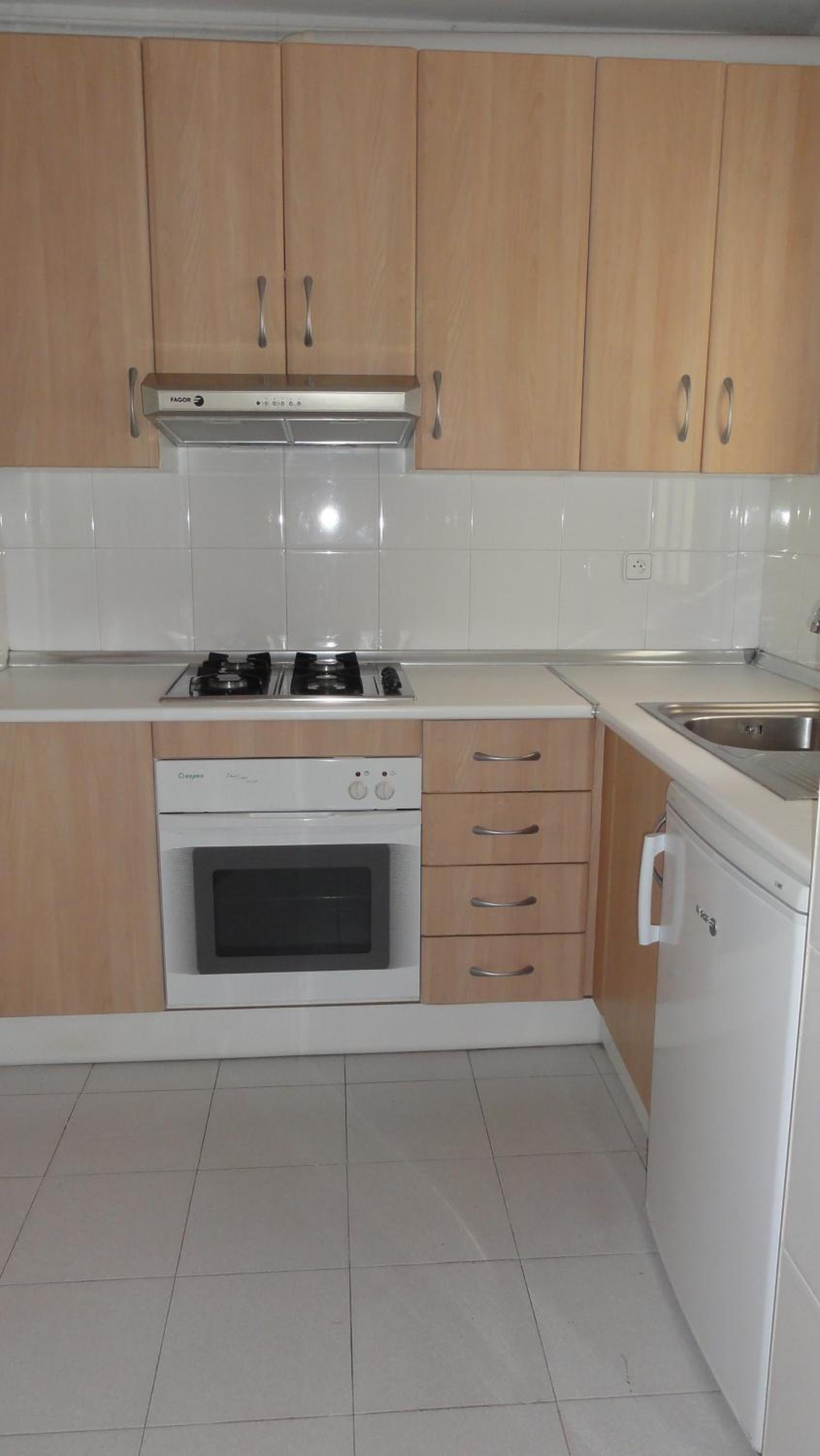 One-Bedroom Apartment (4 Adults) - Photo 8
