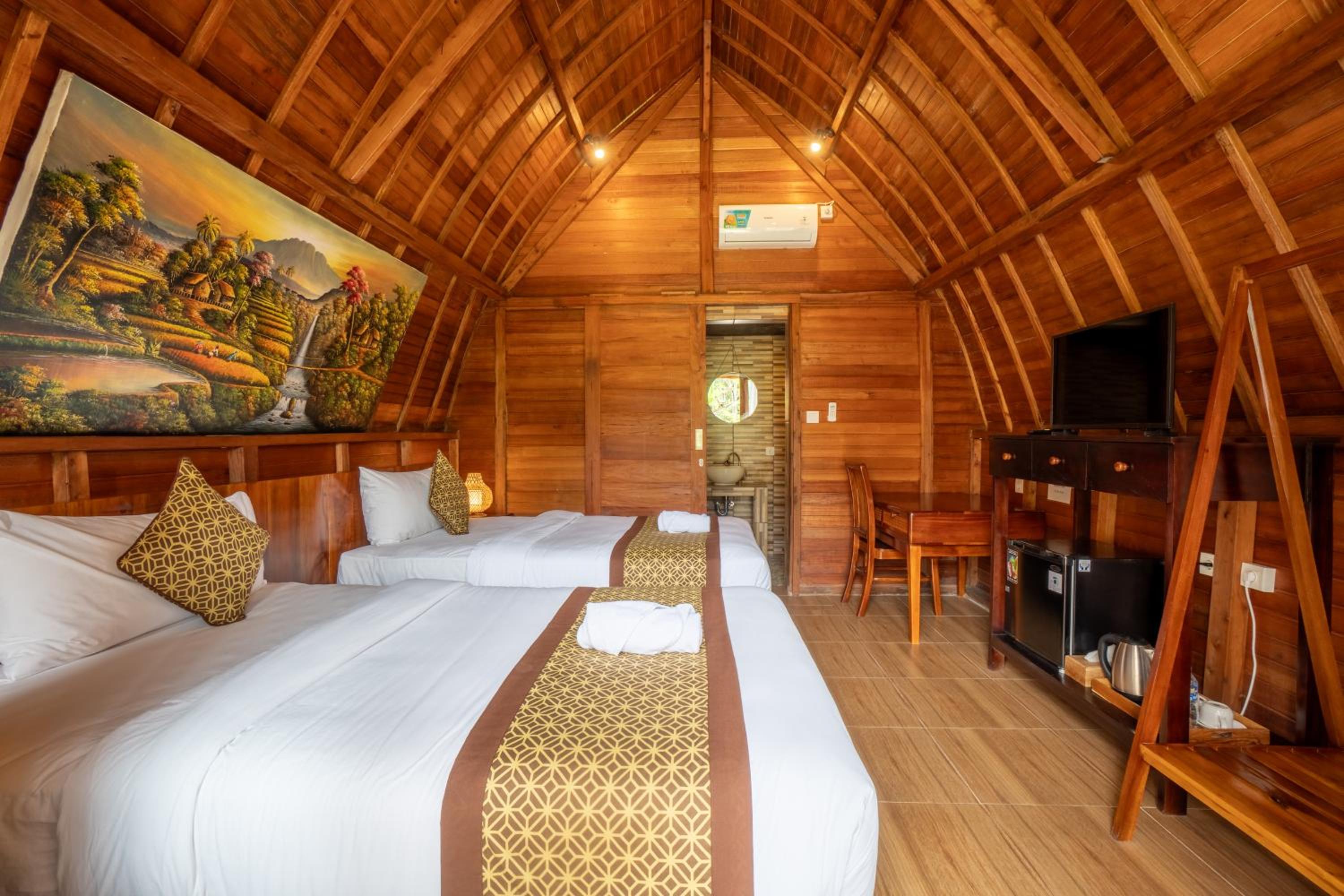 Deluxe Double or Twin Room with Balcony - Photo 15