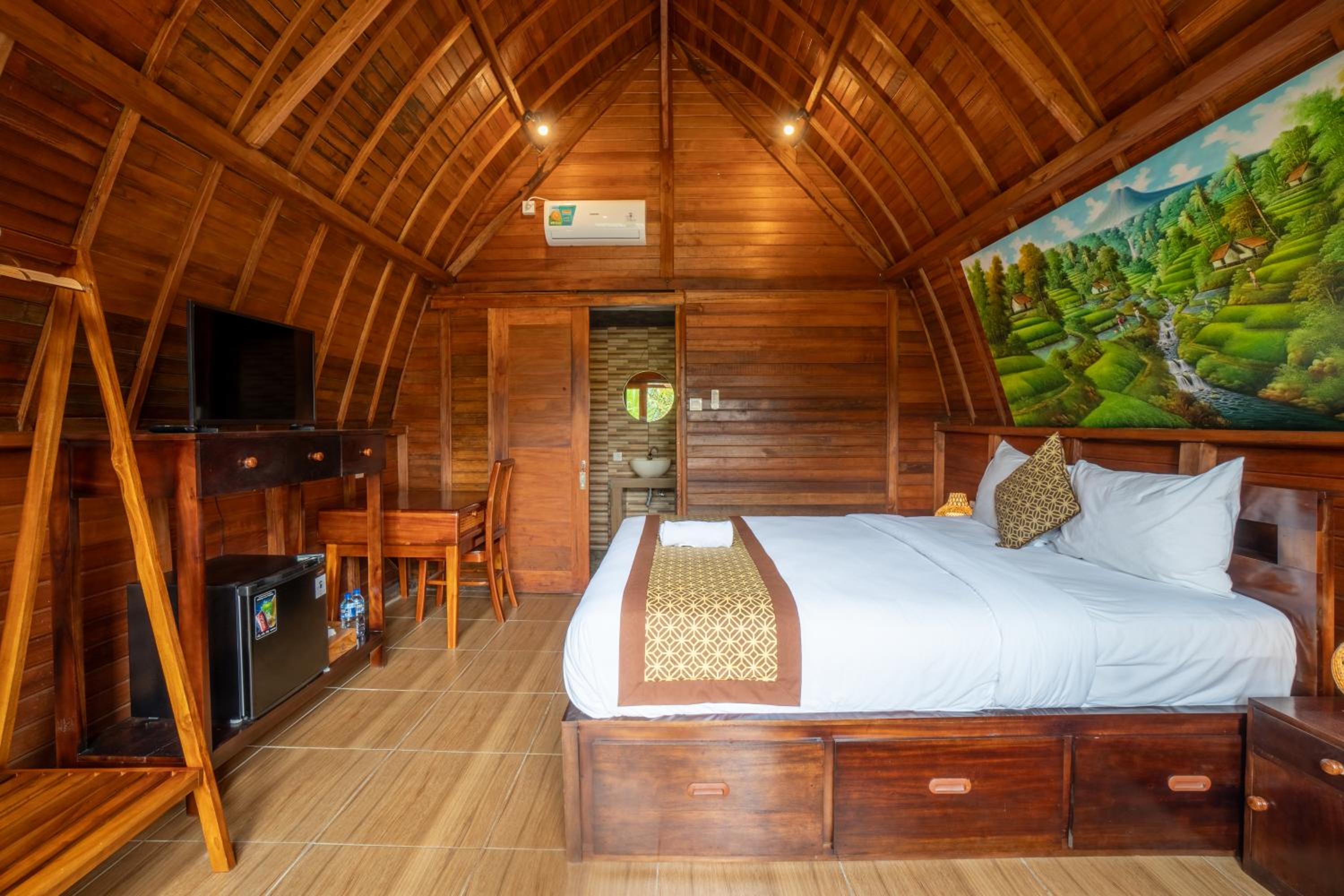 Deluxe Double or Twin Room with Balcony - Photo 21