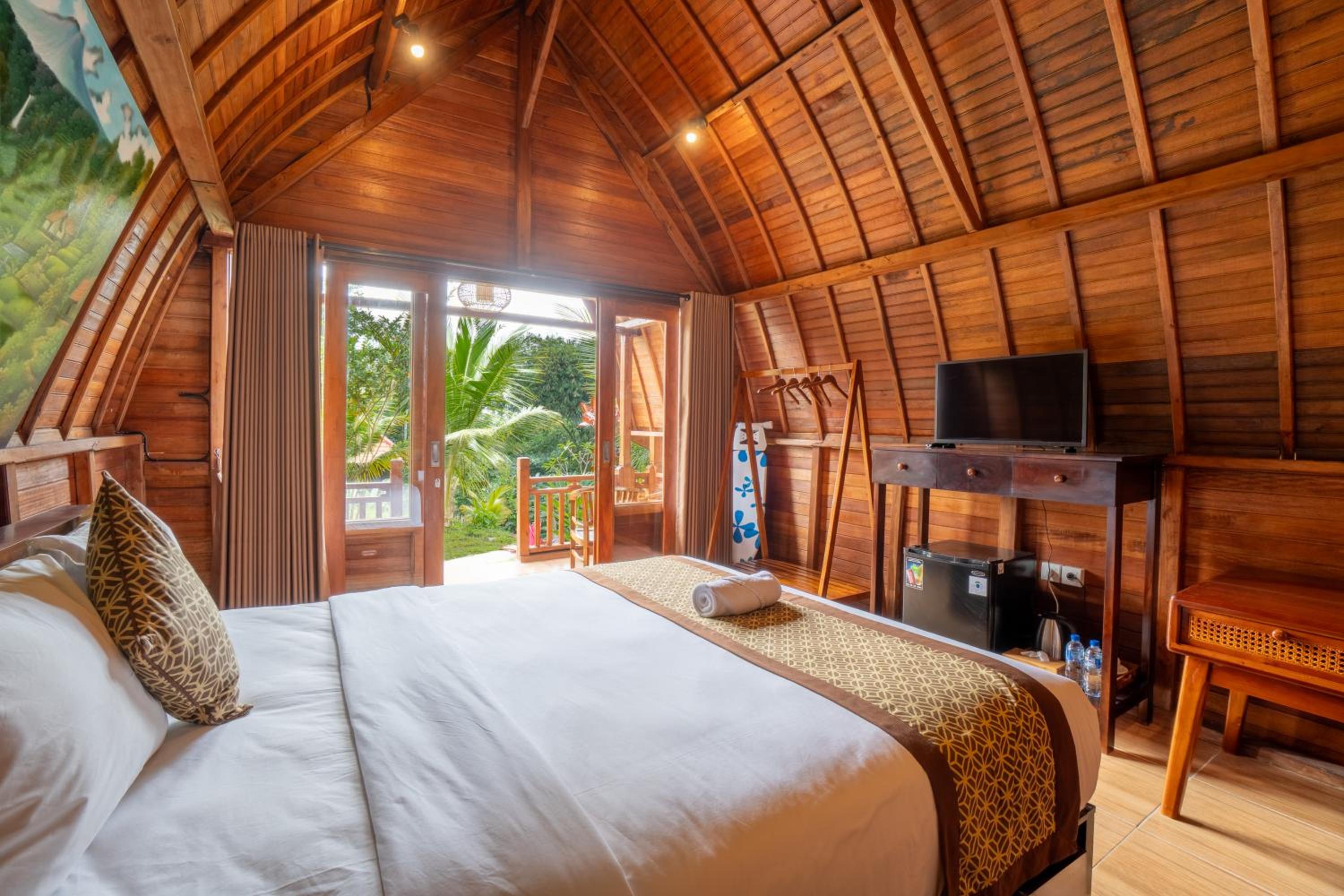 Deluxe Double or Twin Room with Balcony - Photo 24