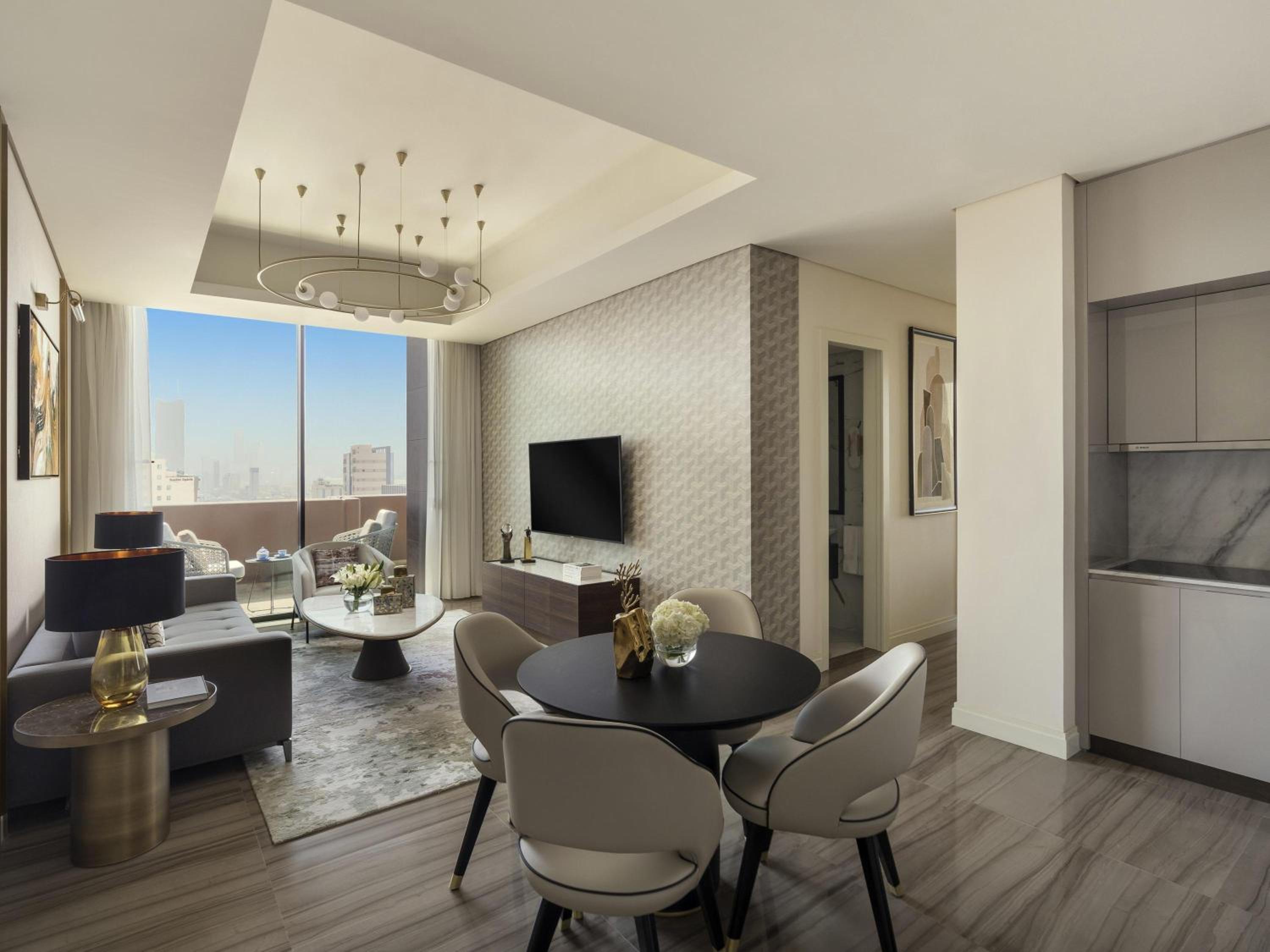 Superior Two-Bedroom with Terrace ,Panoramic View - Photo 1