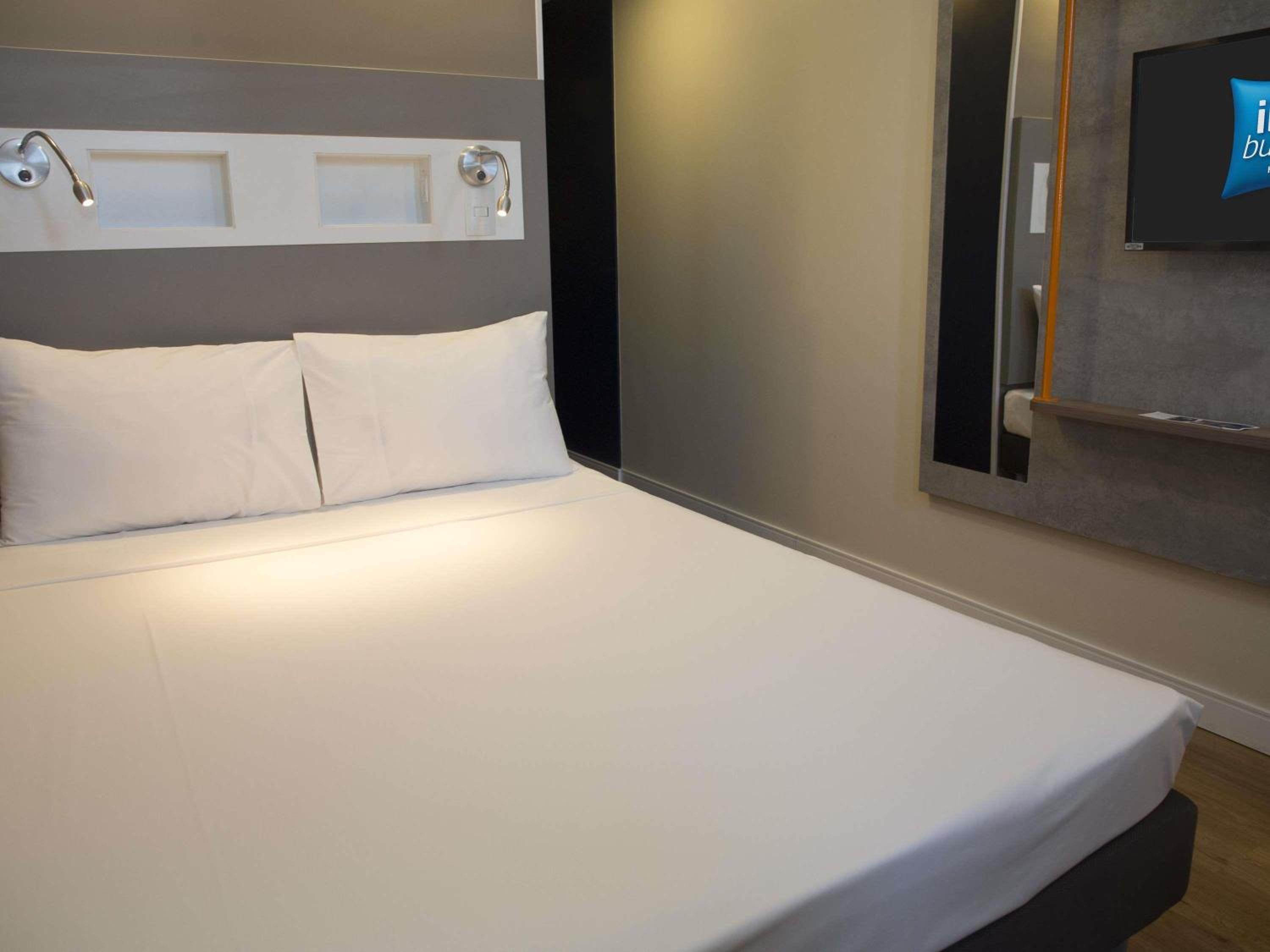 Double Room with Sofa Bed - Photo 1