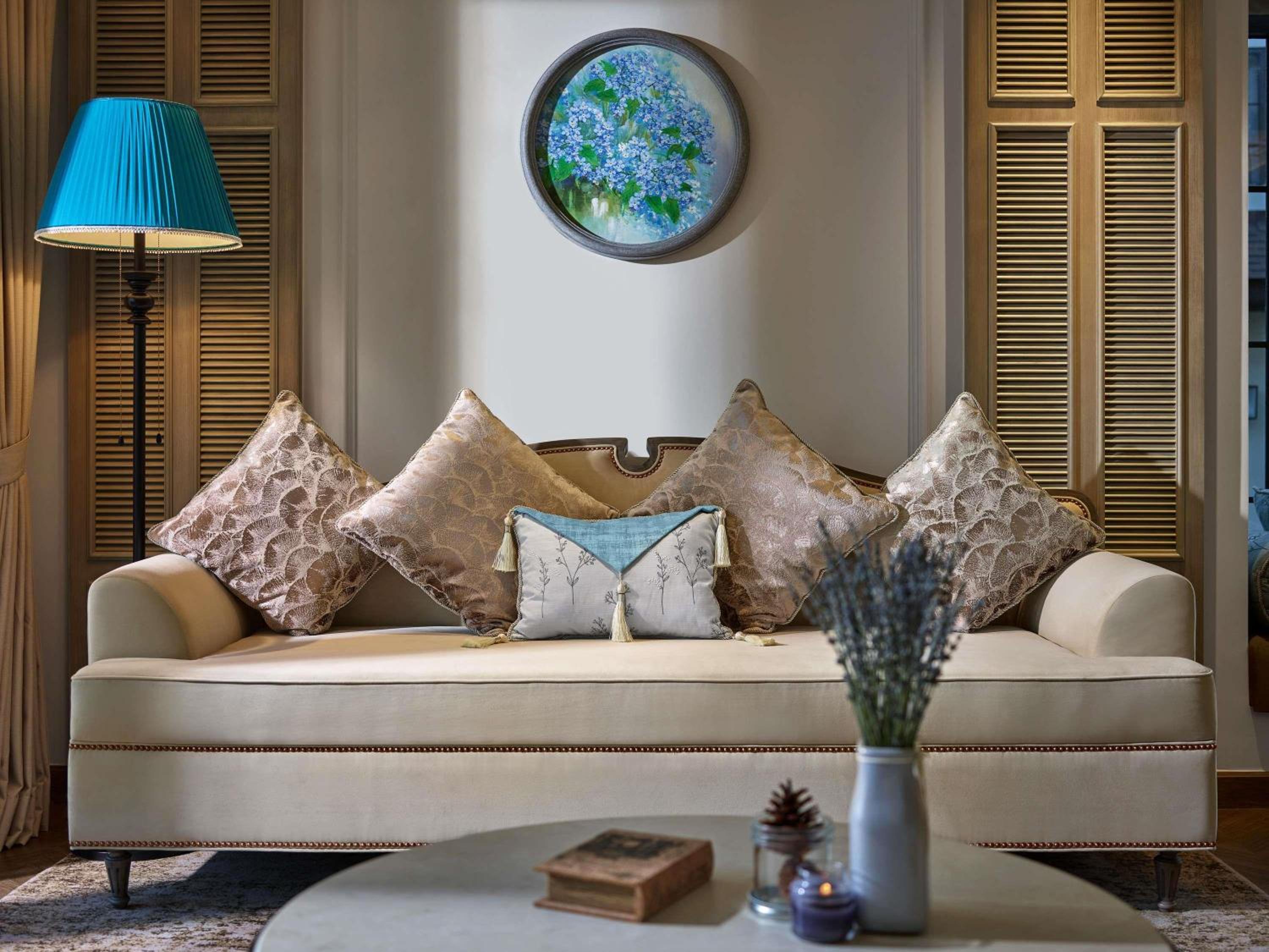 Executive Suite - Photo 7