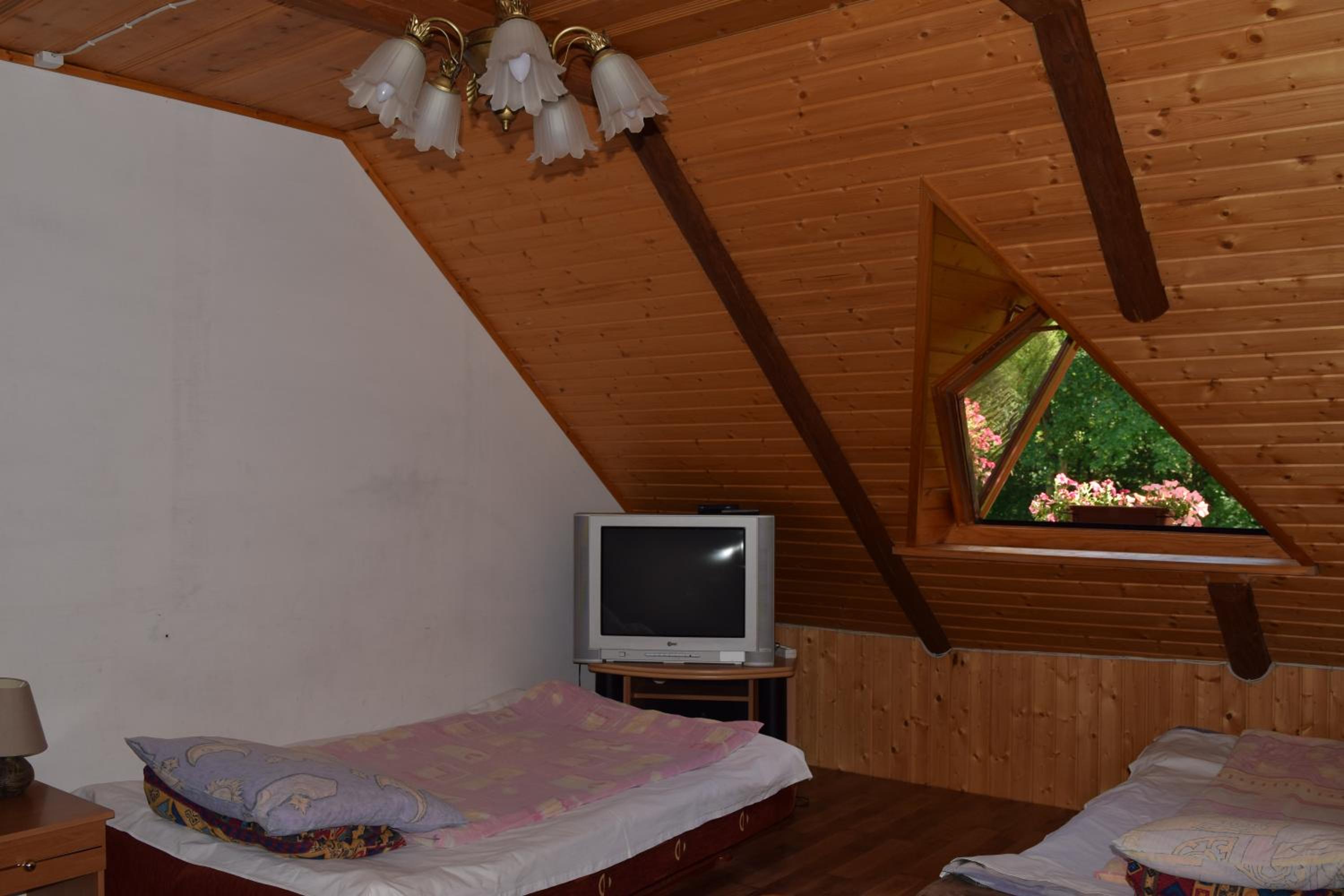 Quadruple Room with Shared Bathroom photo 1
