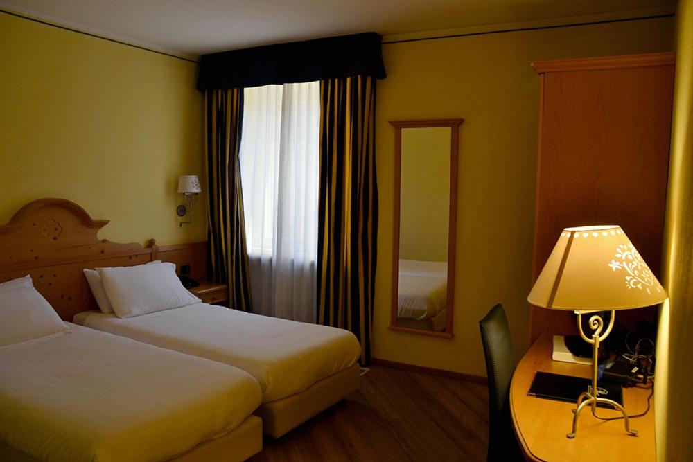 Superior Double or Twin Room photo 2