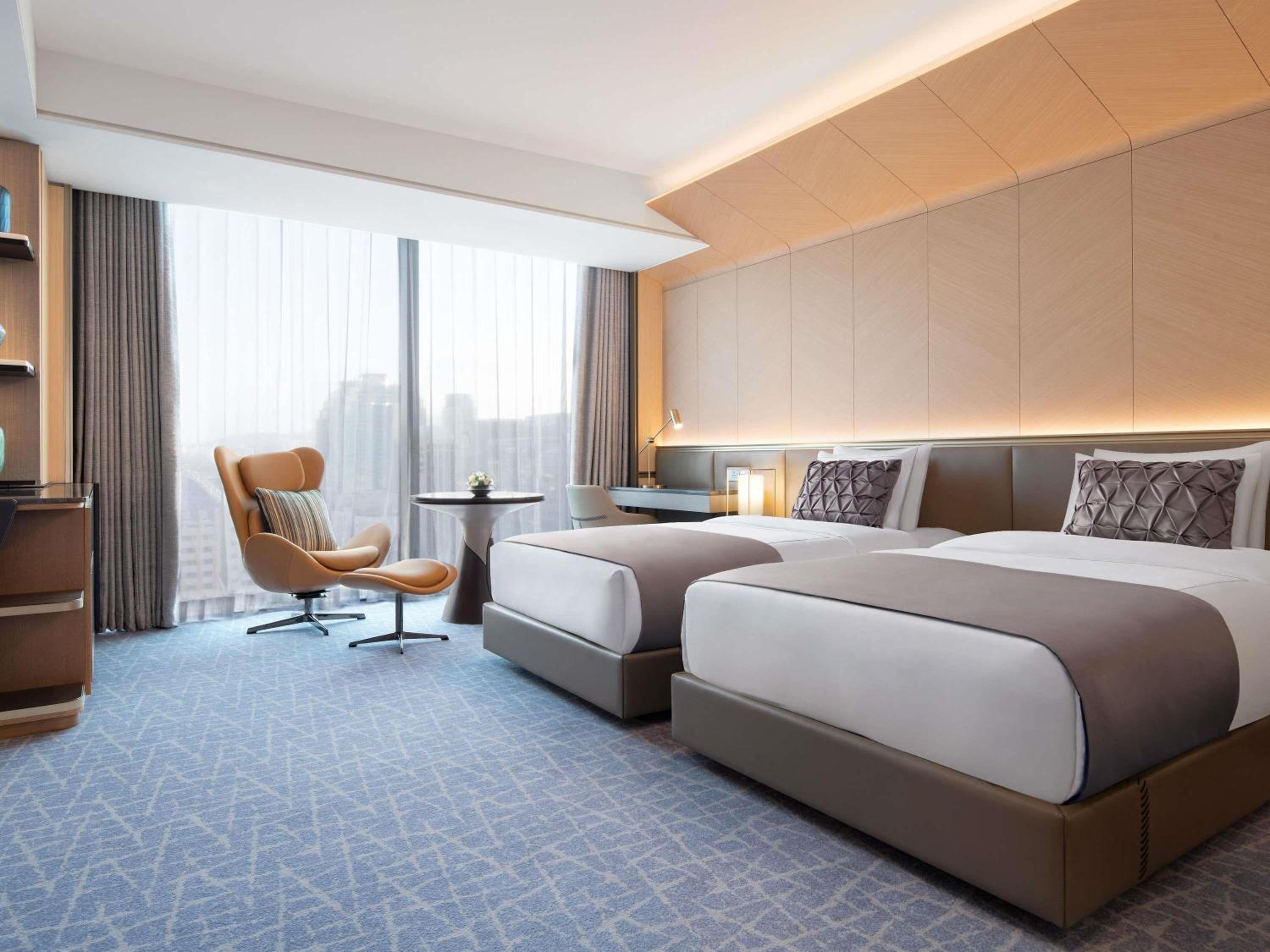 Deluxe Large Twin Room - Photo 1