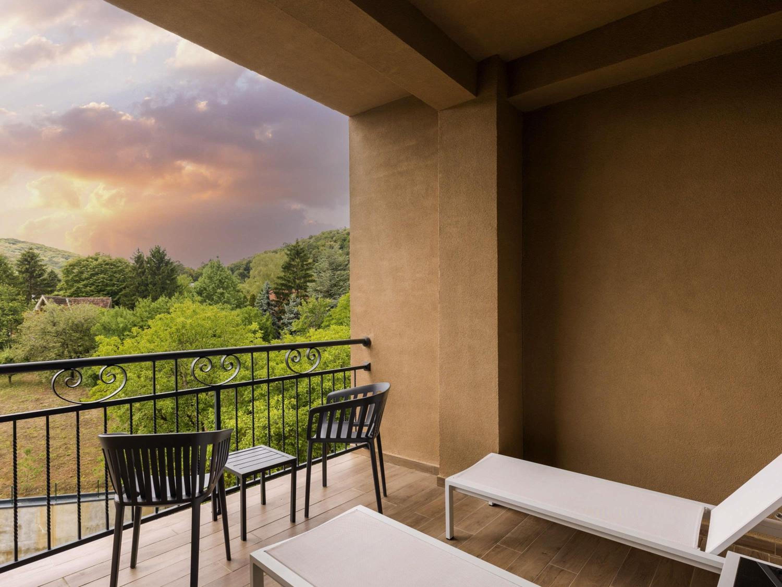Presidential King Suite with Balcony