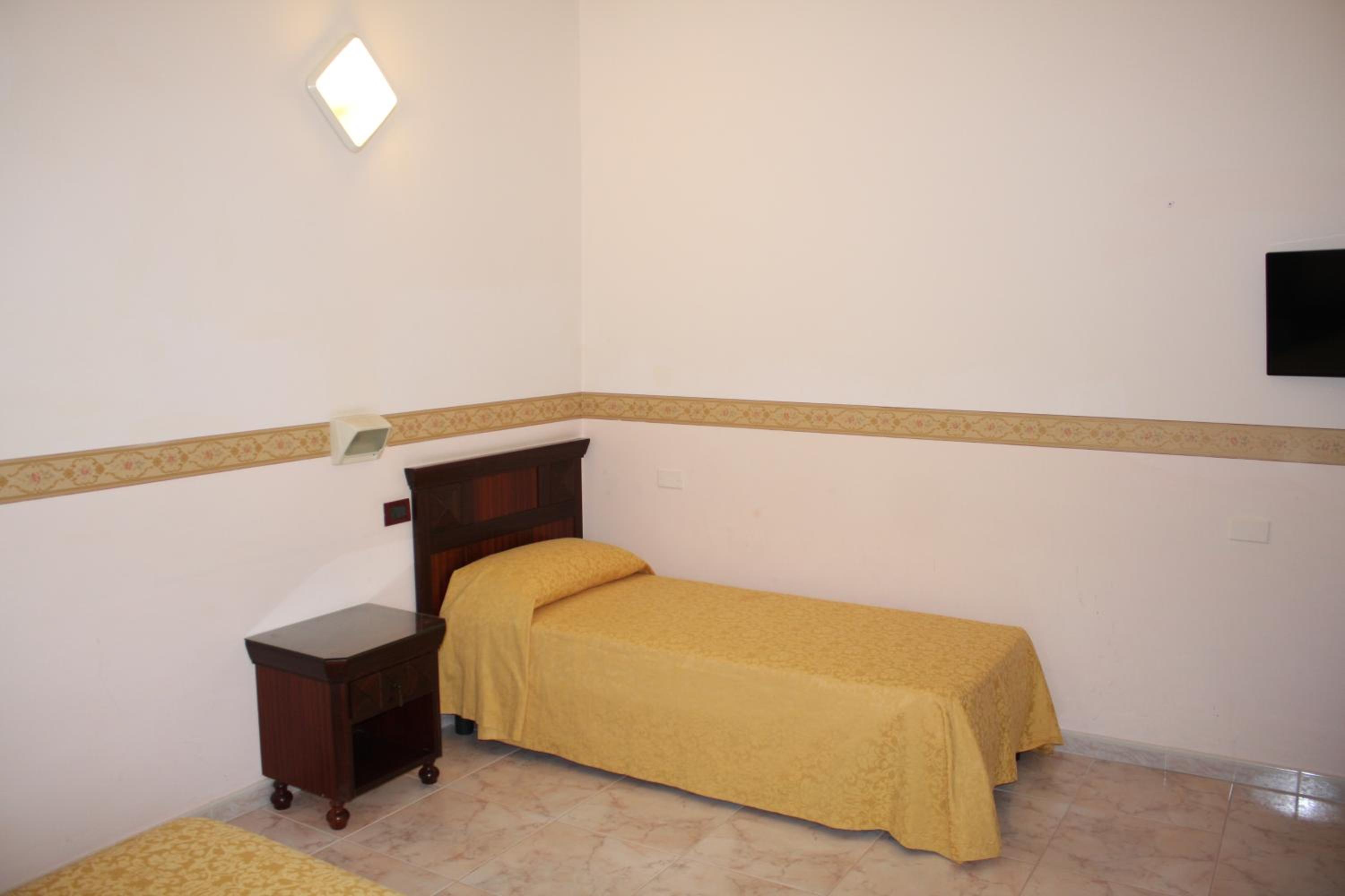 Triple Room photo 3
