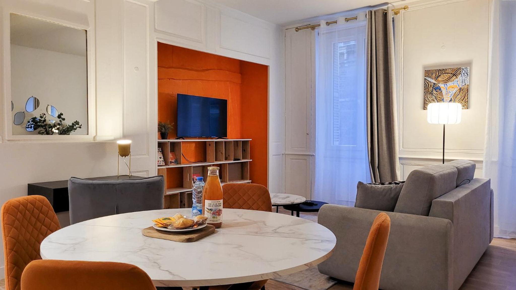 One-Bedroom Apartment