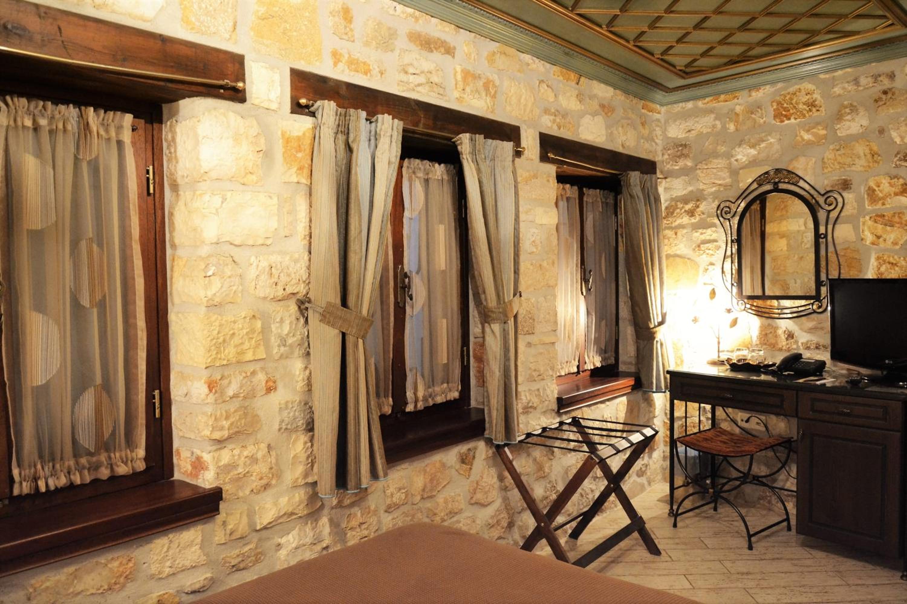 Double Room - Photo 5