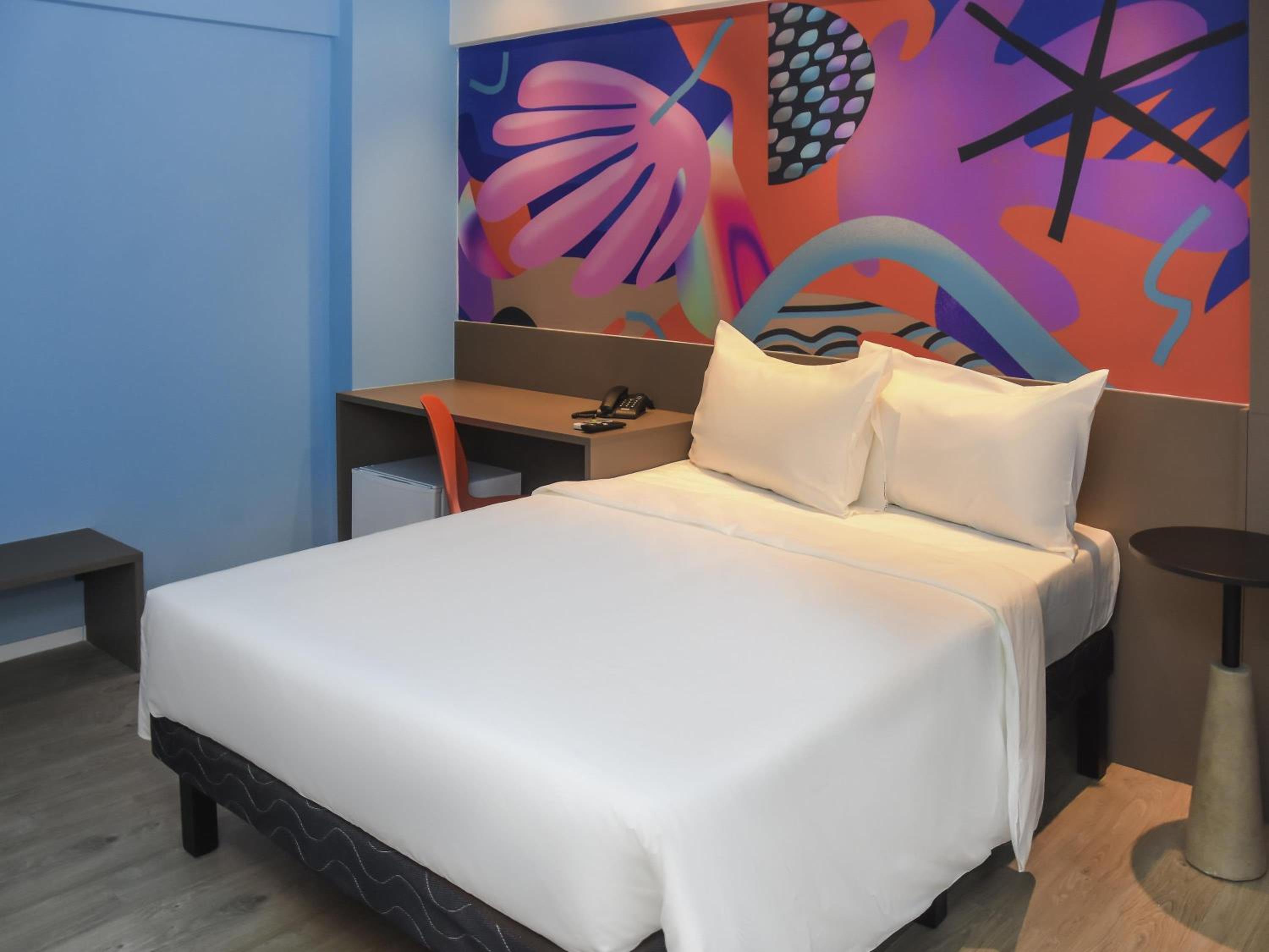 Standard Adapted Room with double bed - Photo 4