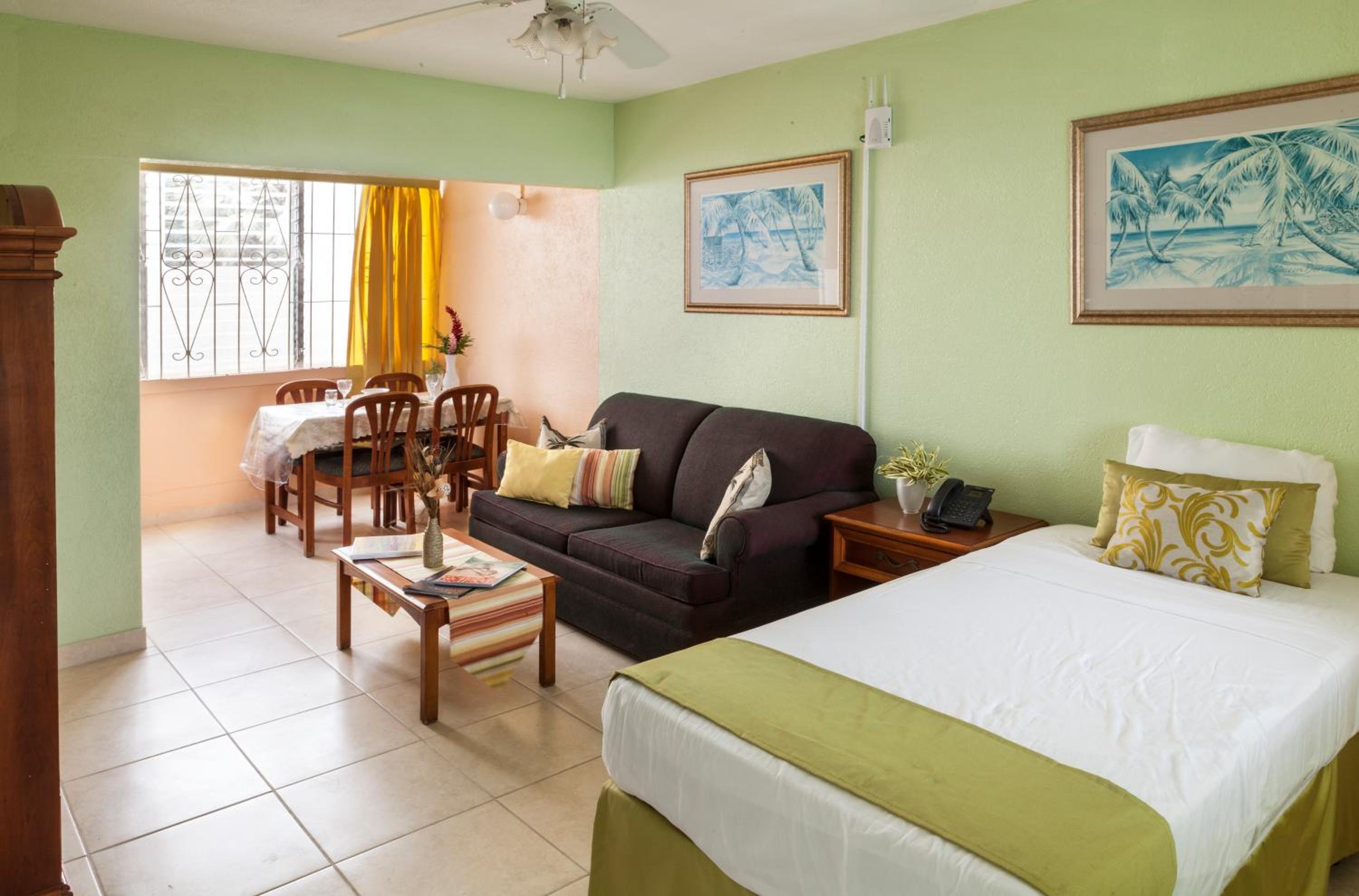 One Bedroom Apartment Queen photo 2