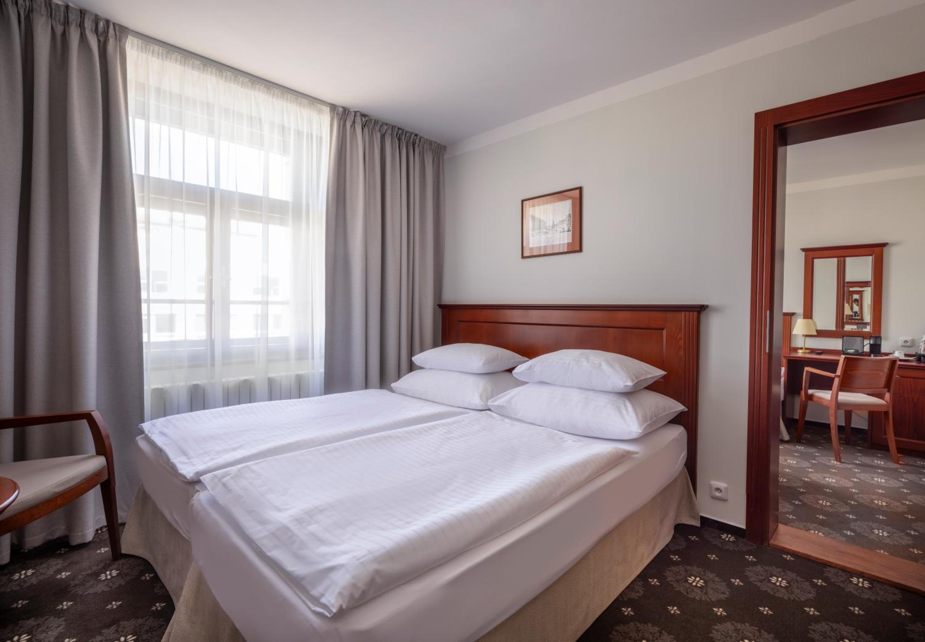 Comfort Triple Room