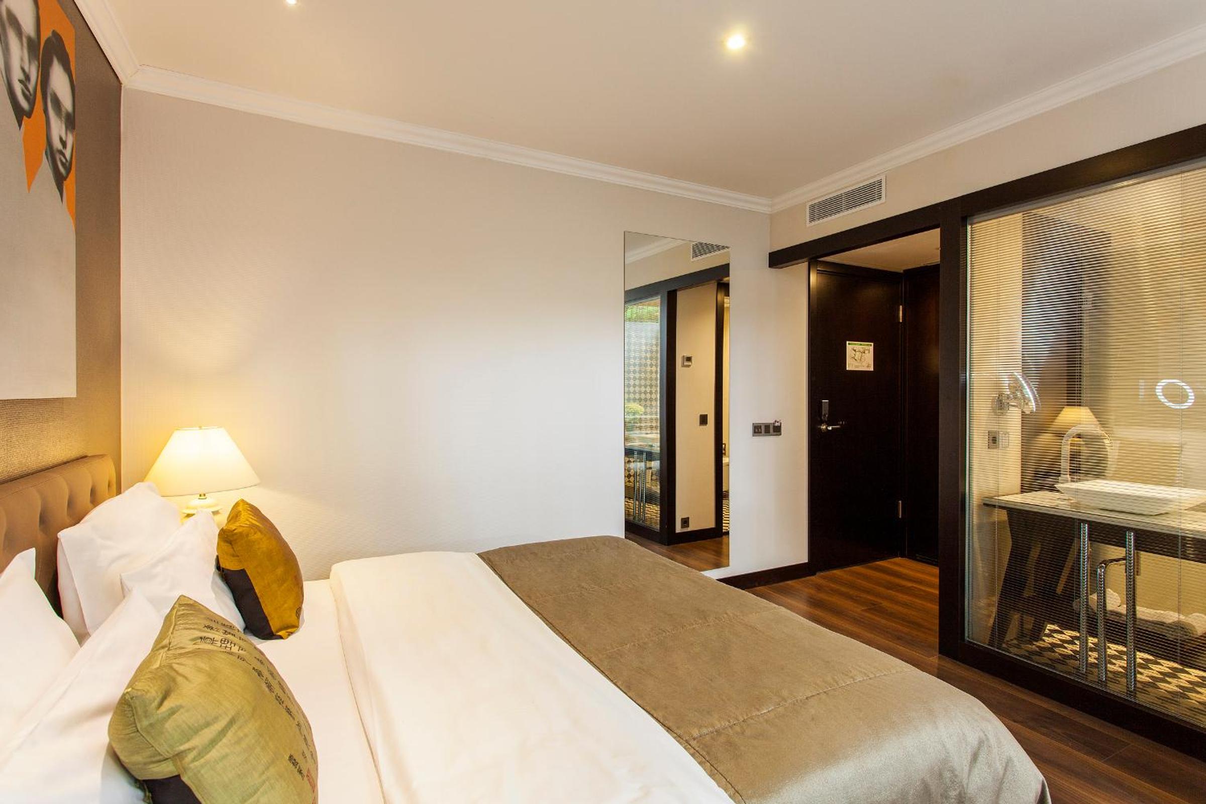 Economy Double Room photo 3