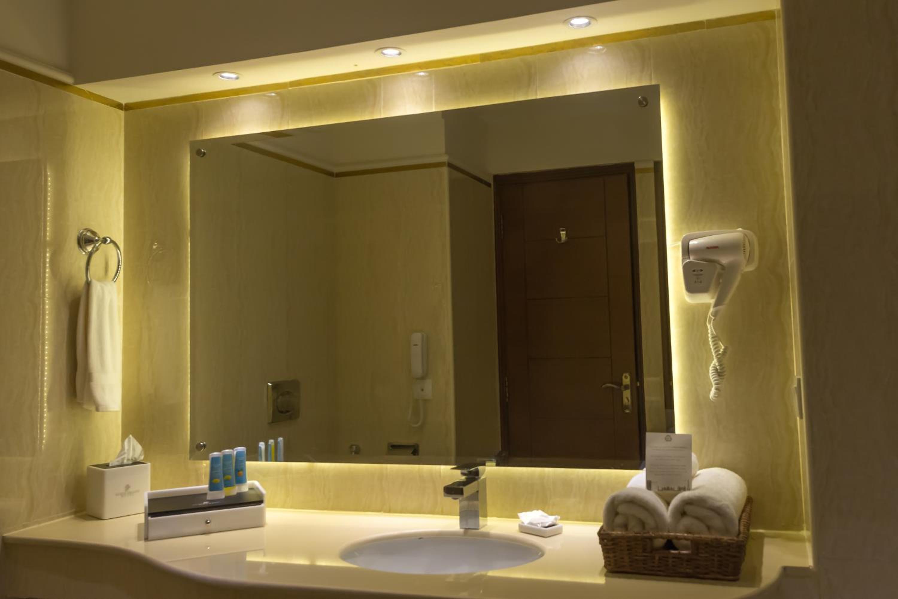 Deluxe Double Room - Photo 1