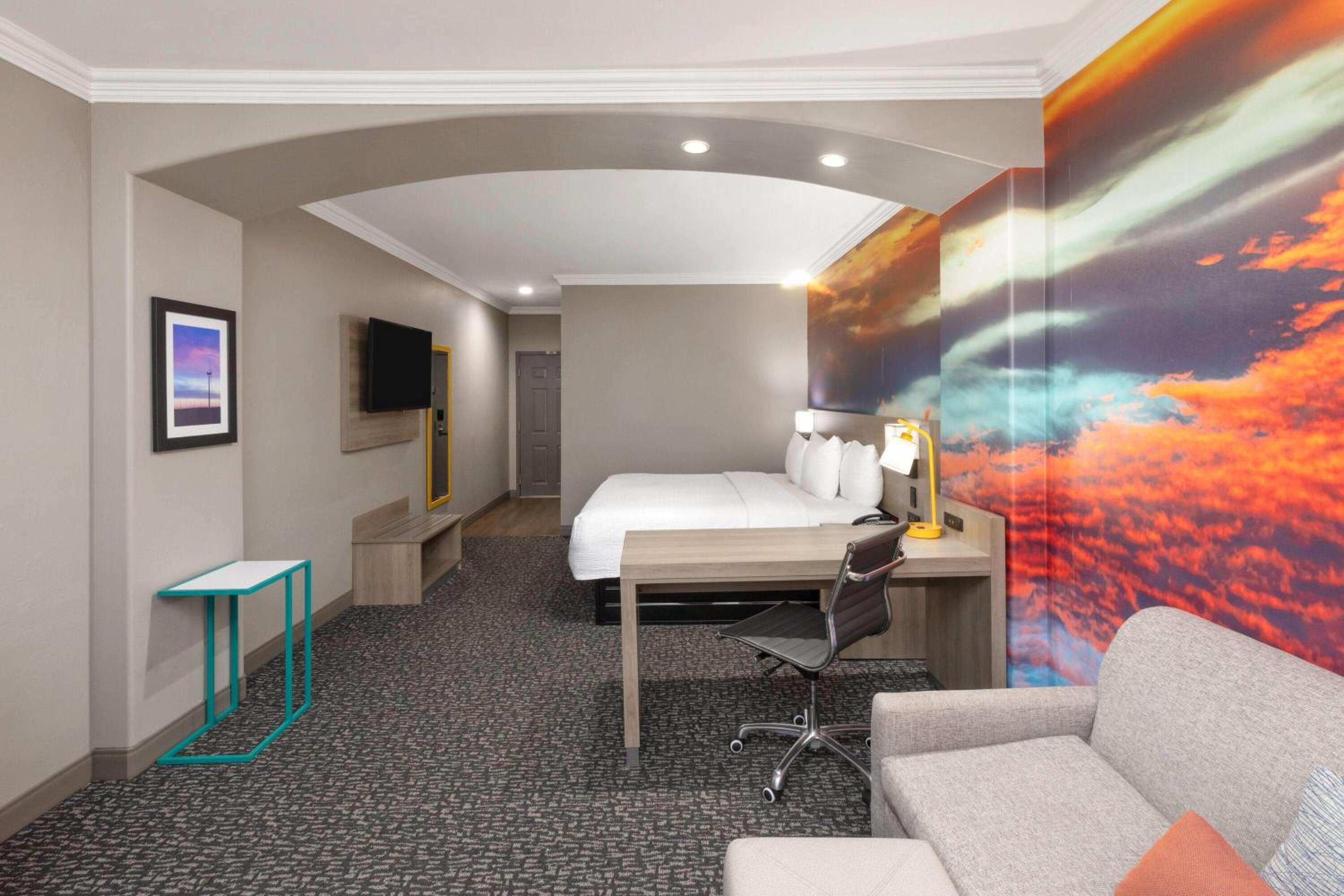 King Studio Suite - Non-Smoking - Photo 1