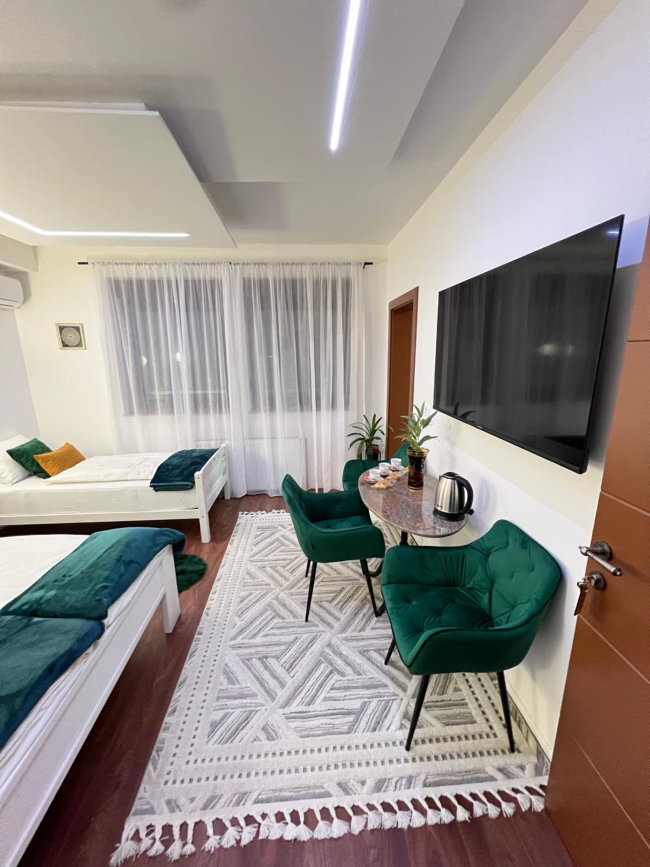 Luxury Triple Room photo 3